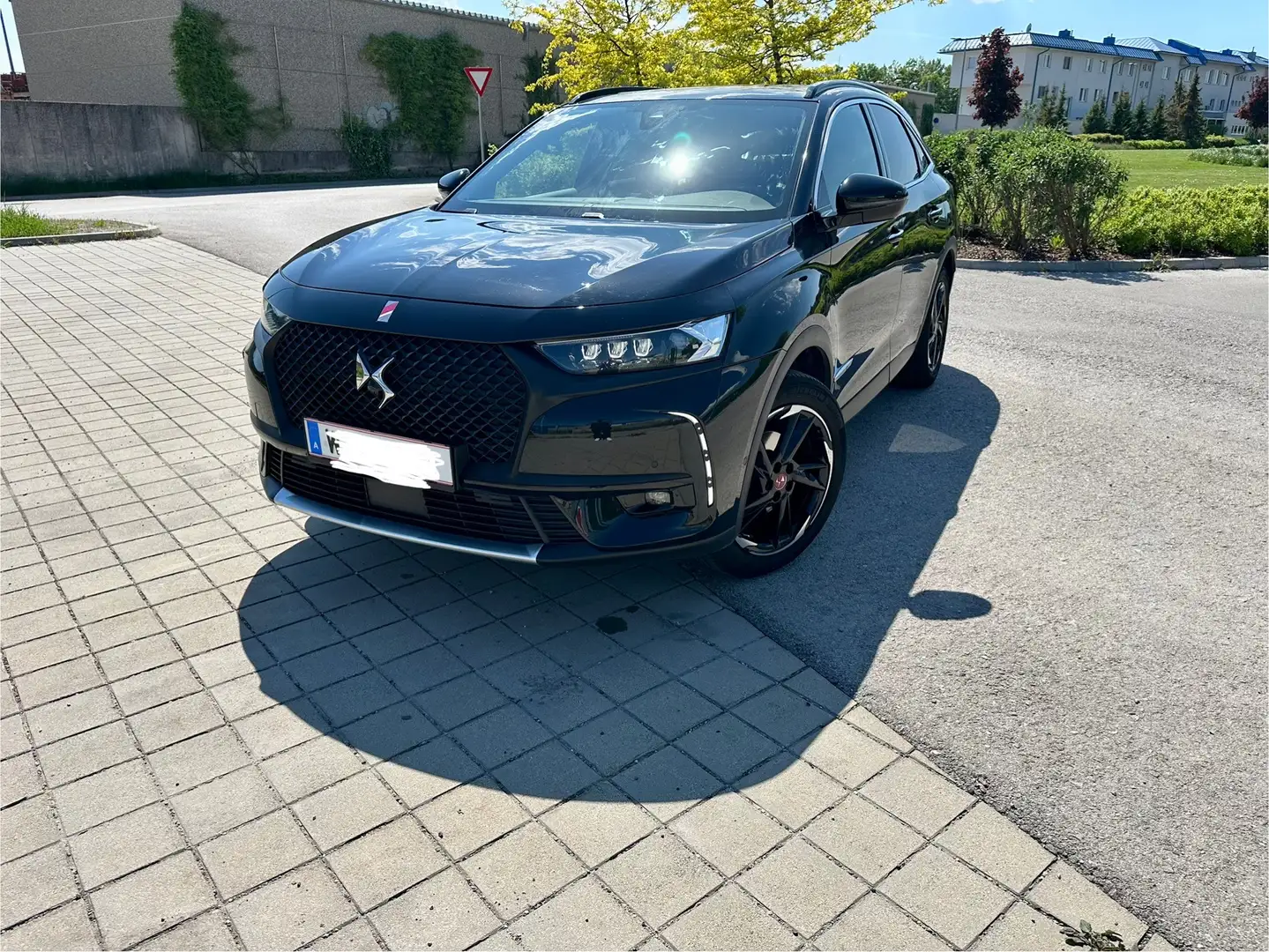 DS Automobiles DS 7 Crossback DS7 BlueHDi 180 EAT8 Performance Line - 1