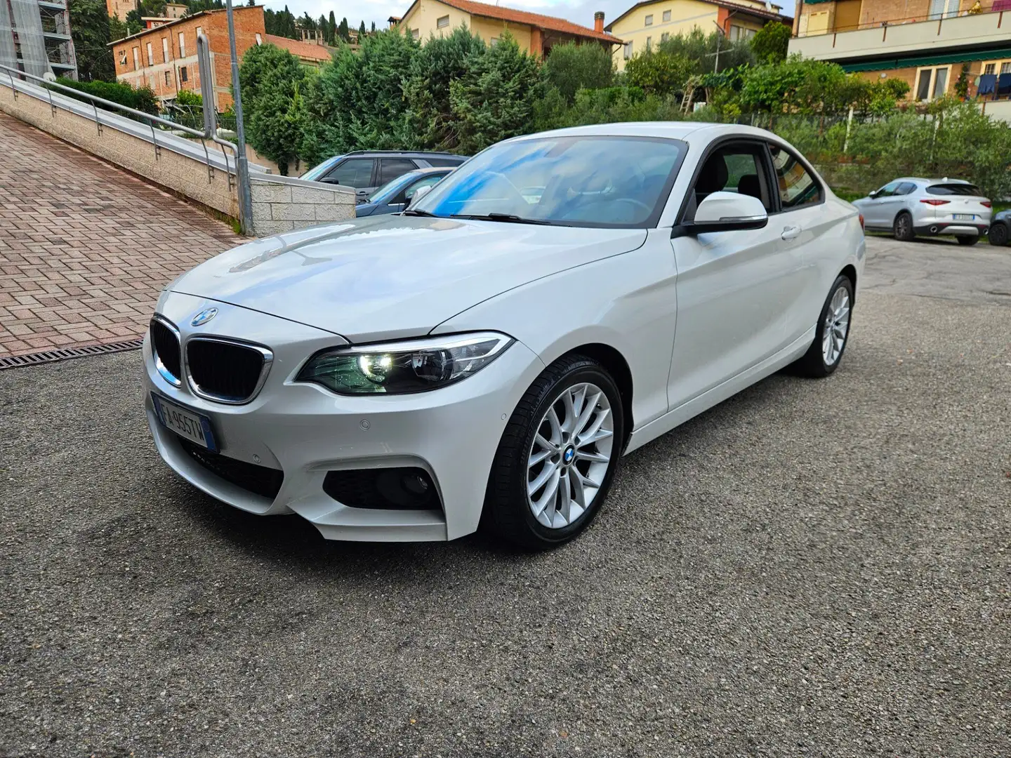 BMW 218 218d Coupé Advantage Bianco - 1