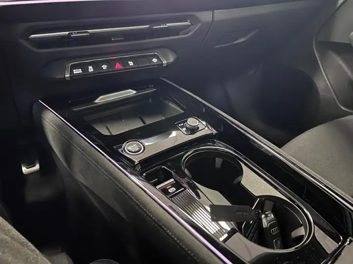 Audi Q3 2026, foto 23