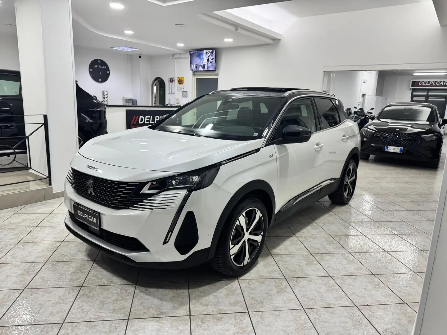 Peugeot 3008 1.5 bluehdi GT Pack s&s 130cv eat8 Blanc - 2