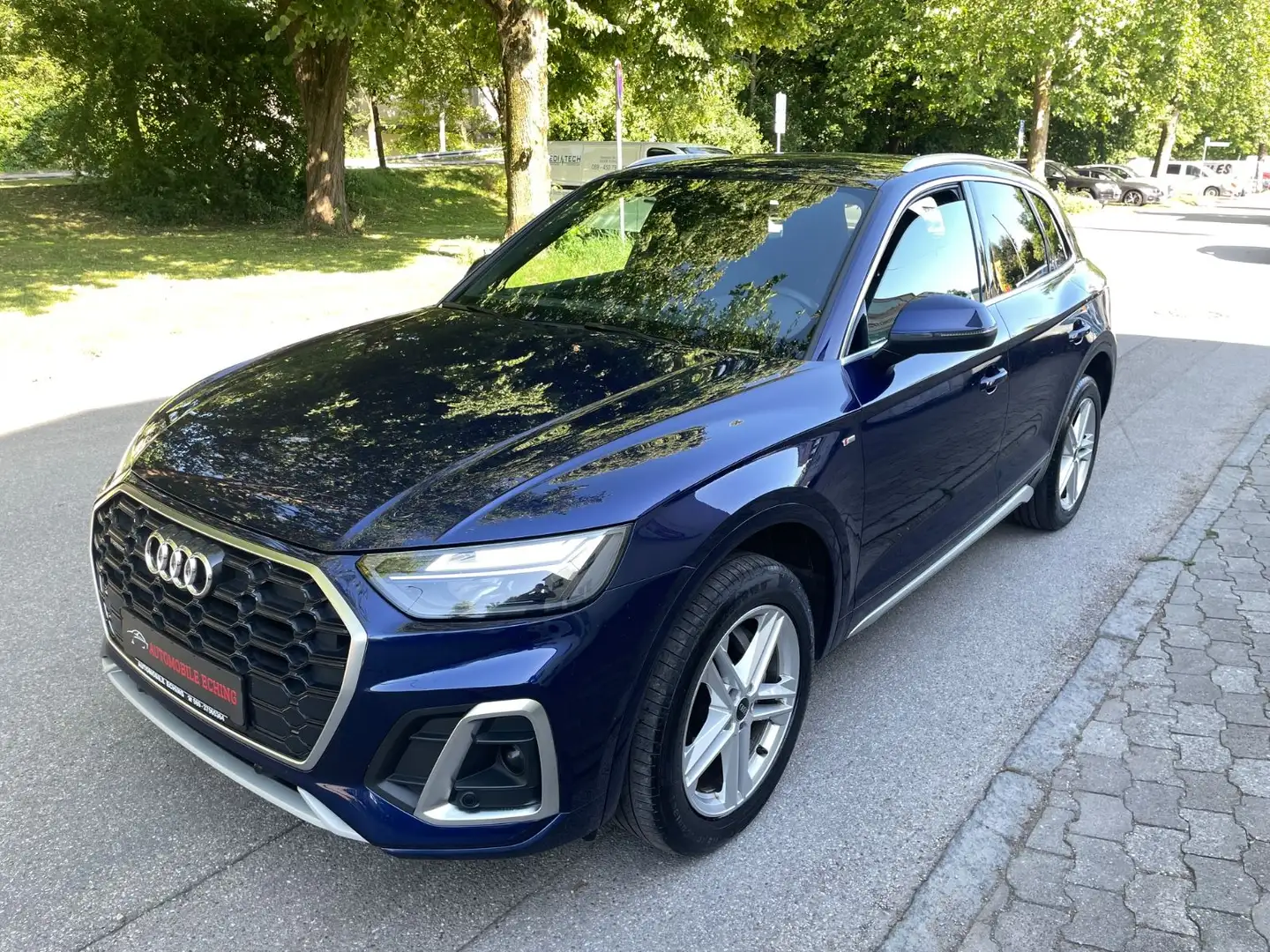 Audi Q5 40 TDI Quattro S line*S-Tron*Navi/Virtual/LED Blau - 1