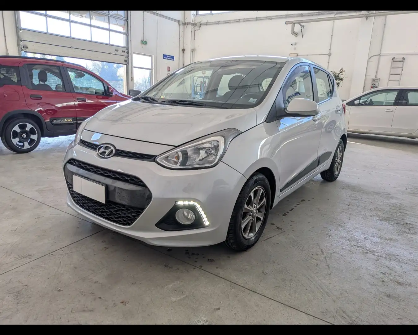 Hyundai i10 1.0 Econext Comfort Gris - 1