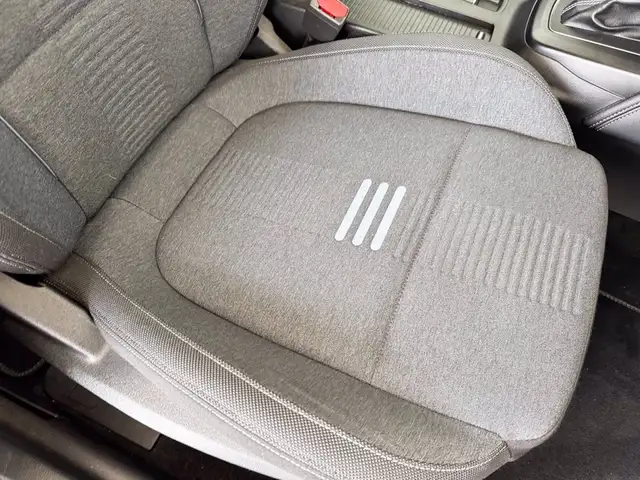 Ford Focus view 8
