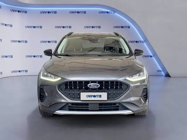 Ford Focus view 2