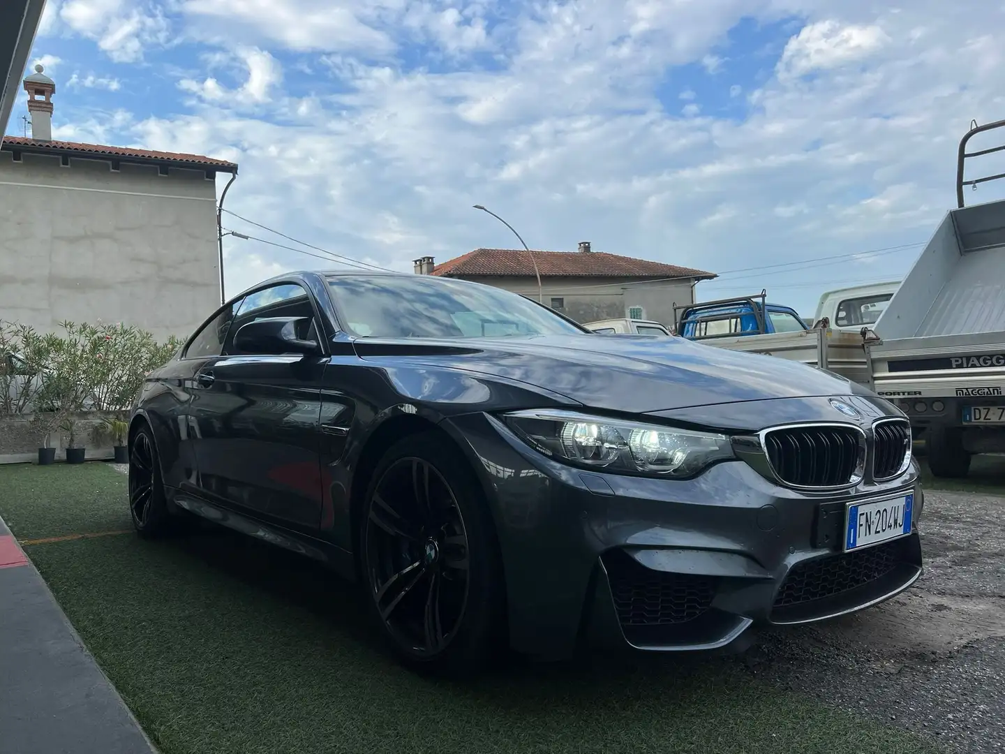 BMW M4 Coupe 3.0 Gris - 1
