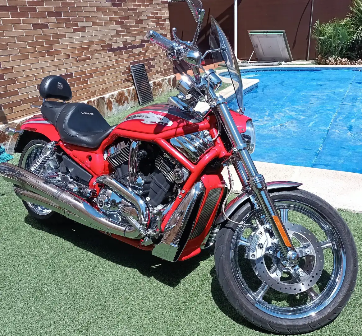 Harley-Davidson V-Rod VRSCSE2 Screaming Eagle Червоний - 2
