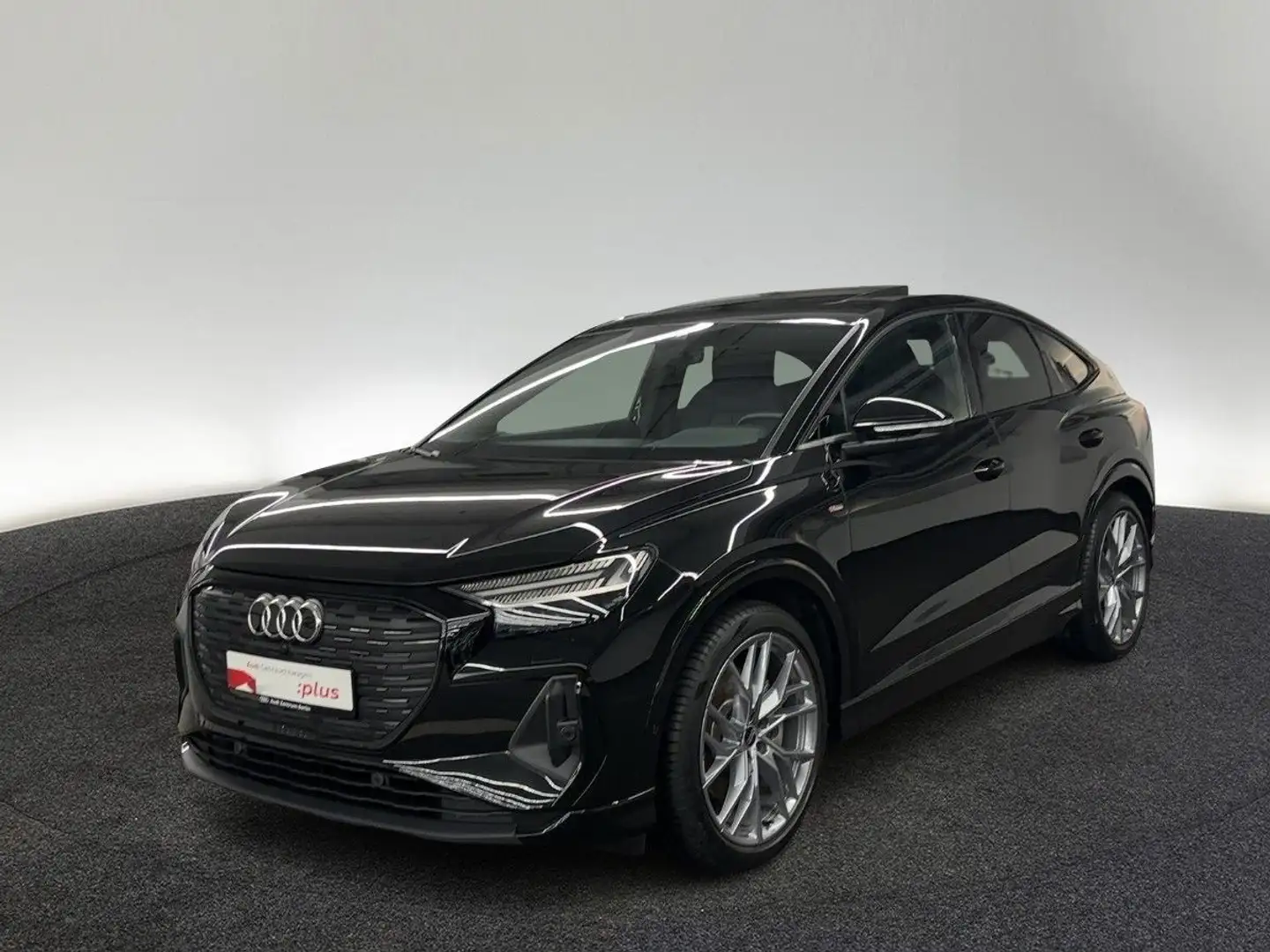 Audi Q4 e-tron 40 MATRIX NAVI RFK PANO SONO Schwarz - 2