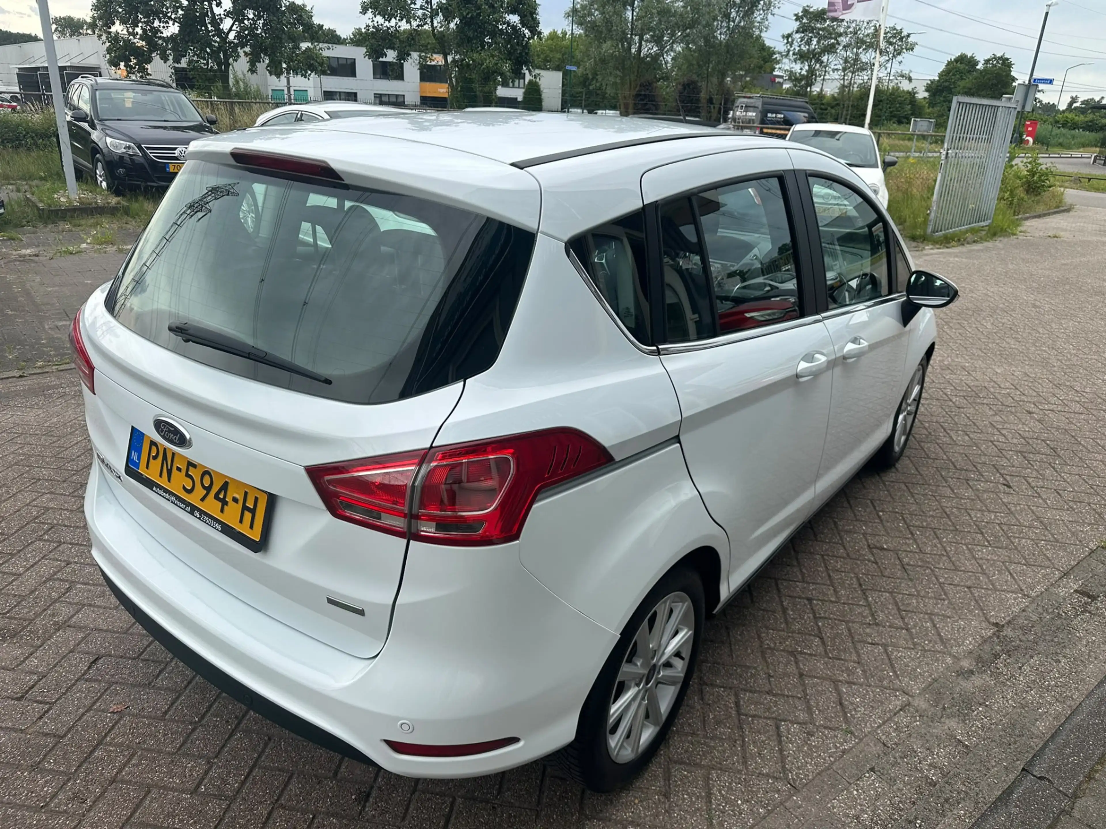 Ford B-Max 1.0 EcoBoost Titanium — photo 3