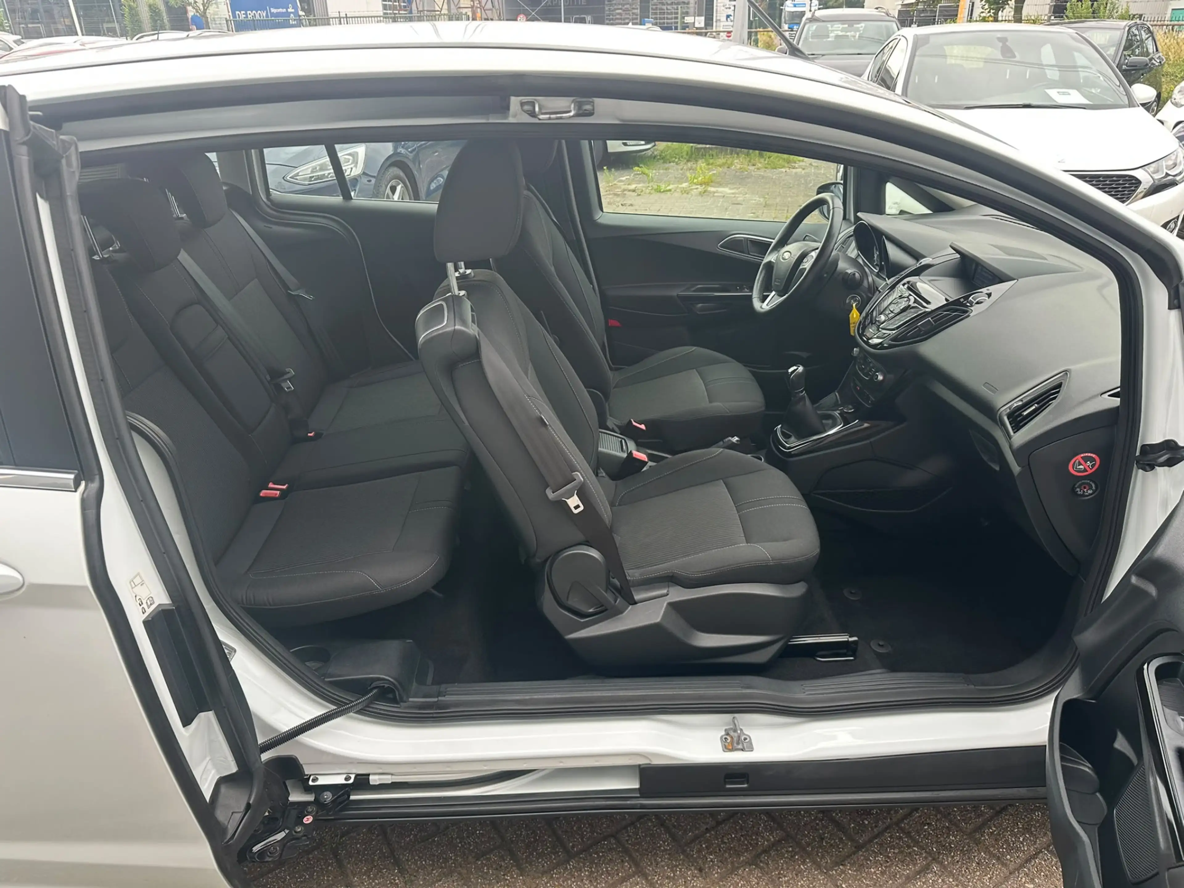Ford B-Max 1.0 EcoBoost Titanium — photo 9