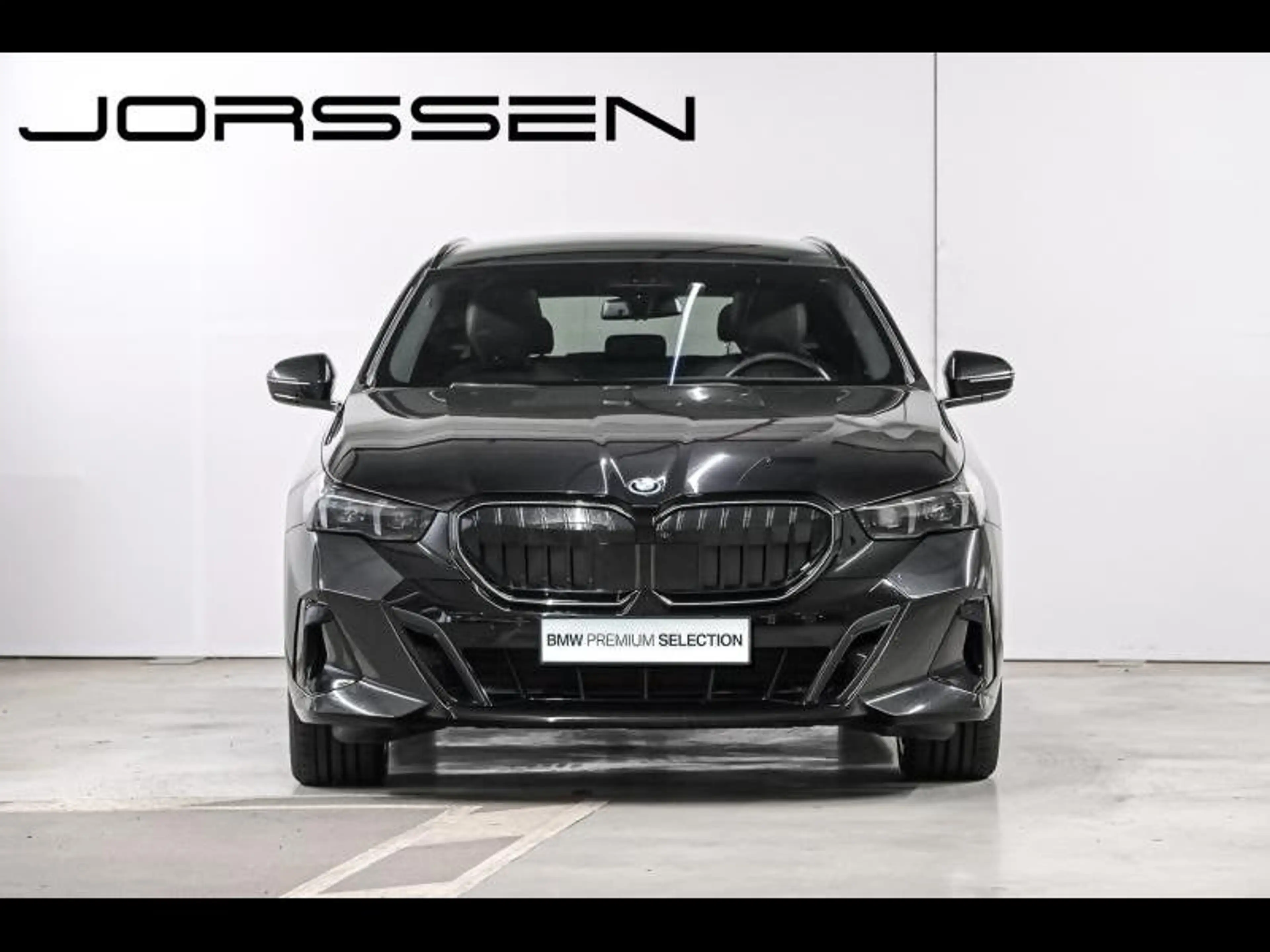 BMW 550 Touring — photo 2