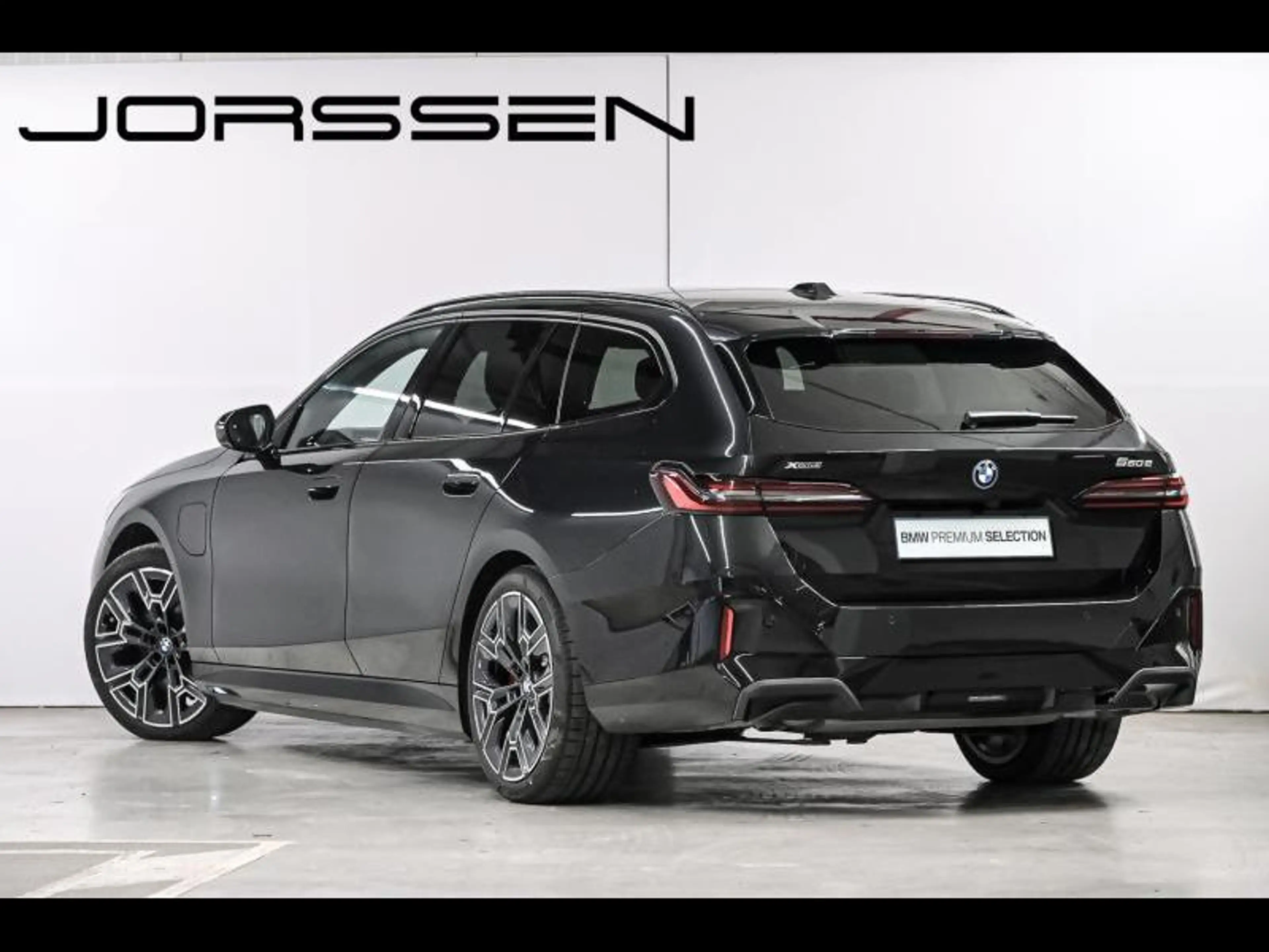 BMW 550 Touring — photo 5
