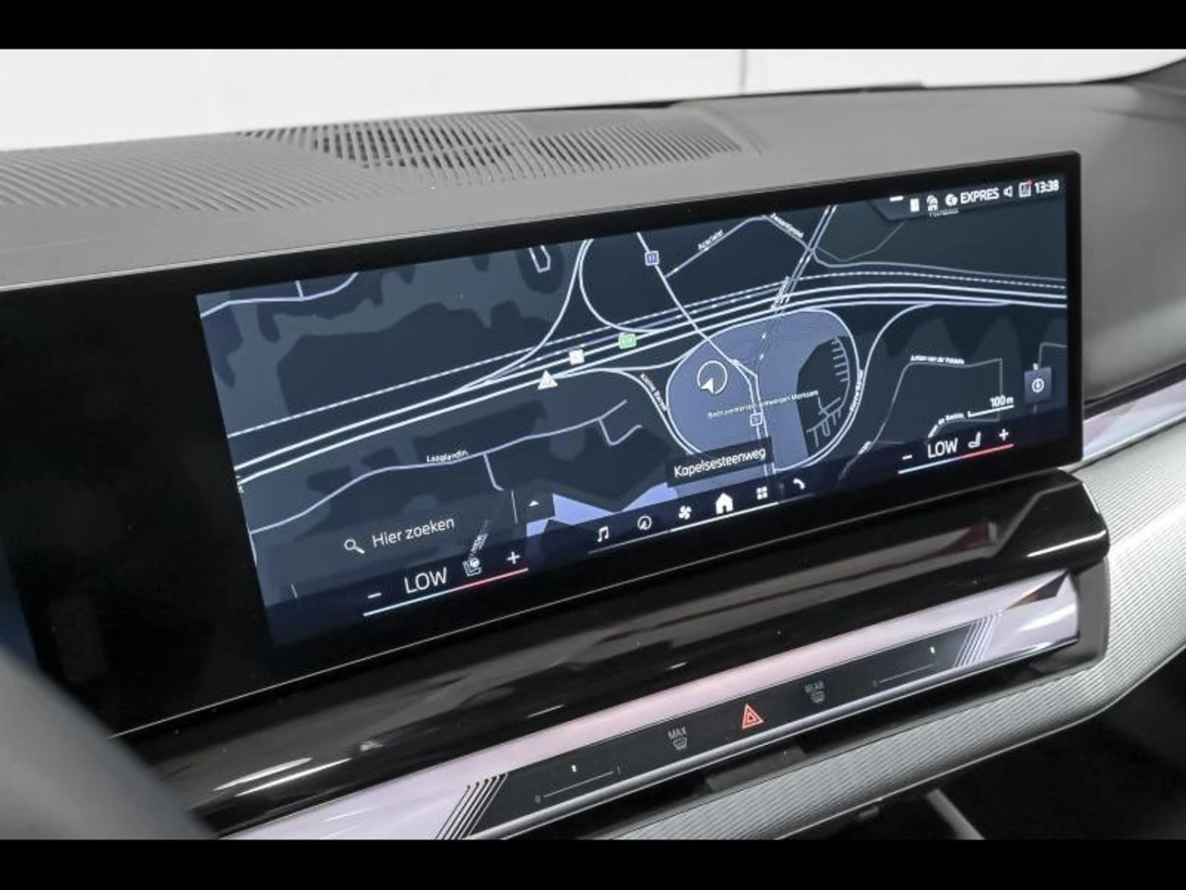 BMW 550 Touring — photo 14