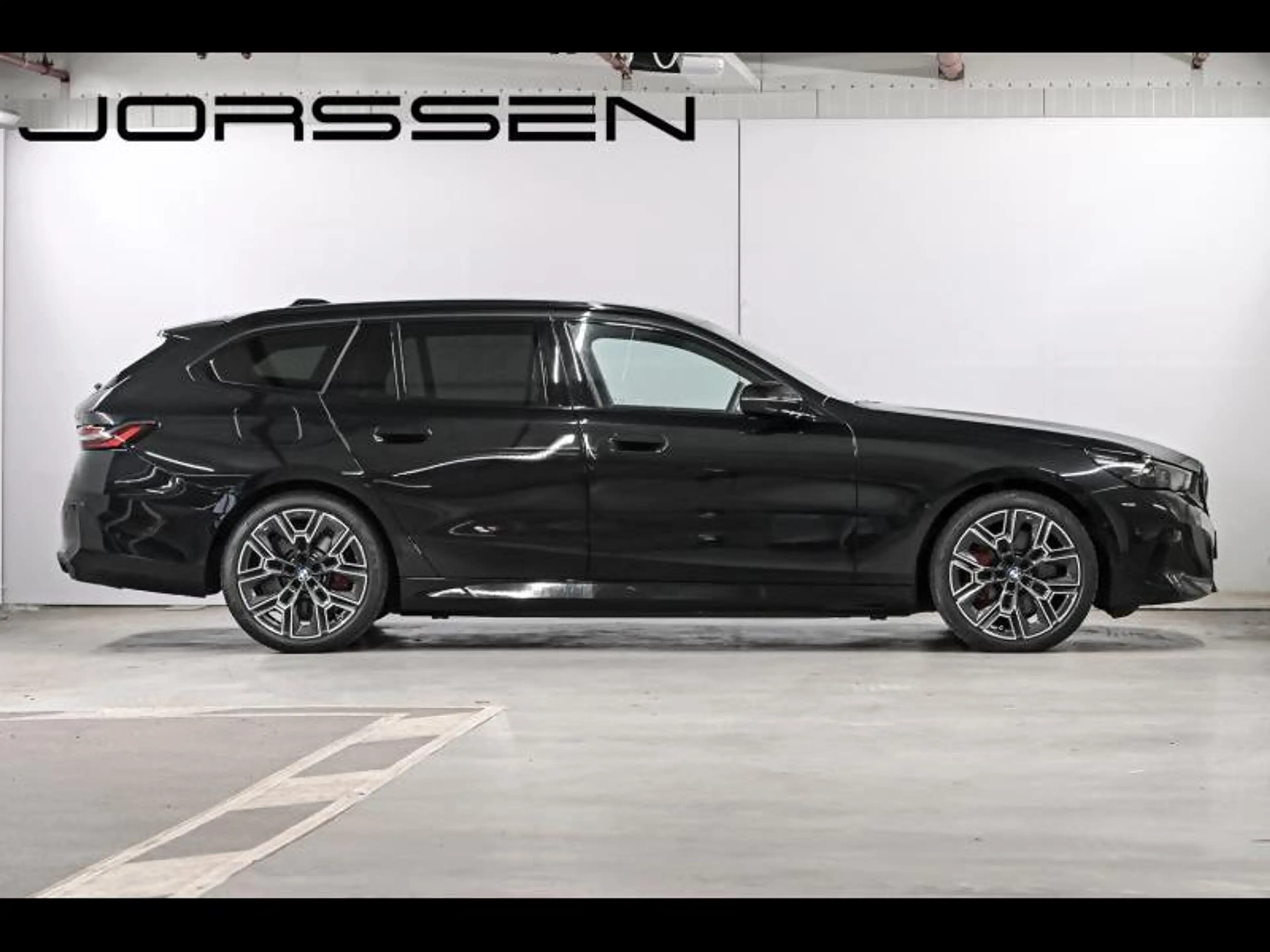 BMW 550 Touring — photo 3