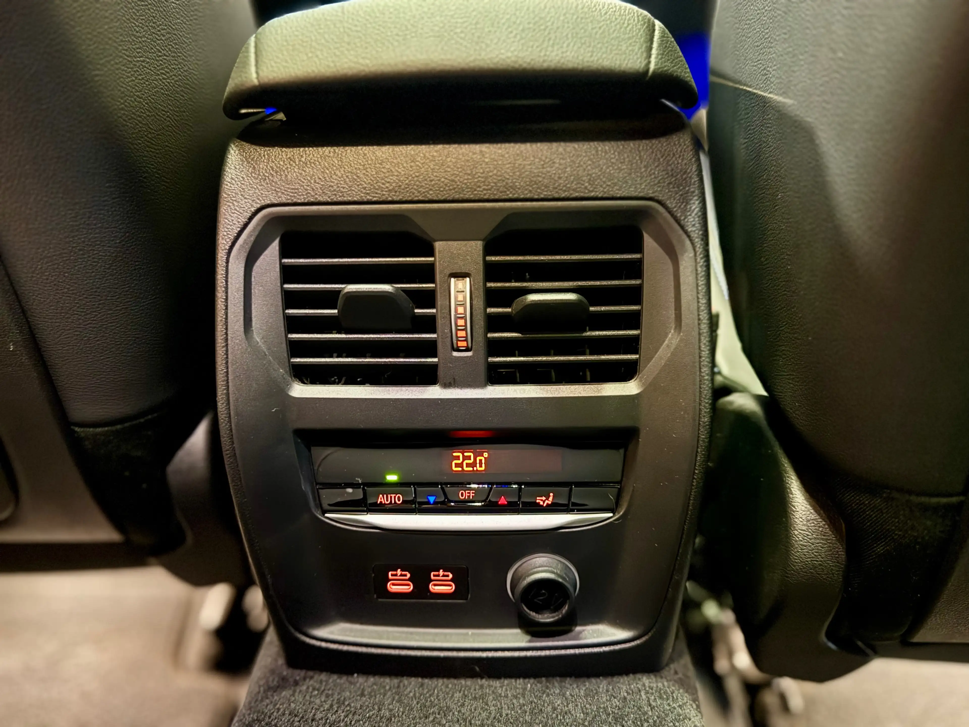 BMW 320 320iAS M Sport/Schuifdak/Harman Kardon/Elektrische Zetels/Keyless — photo 11