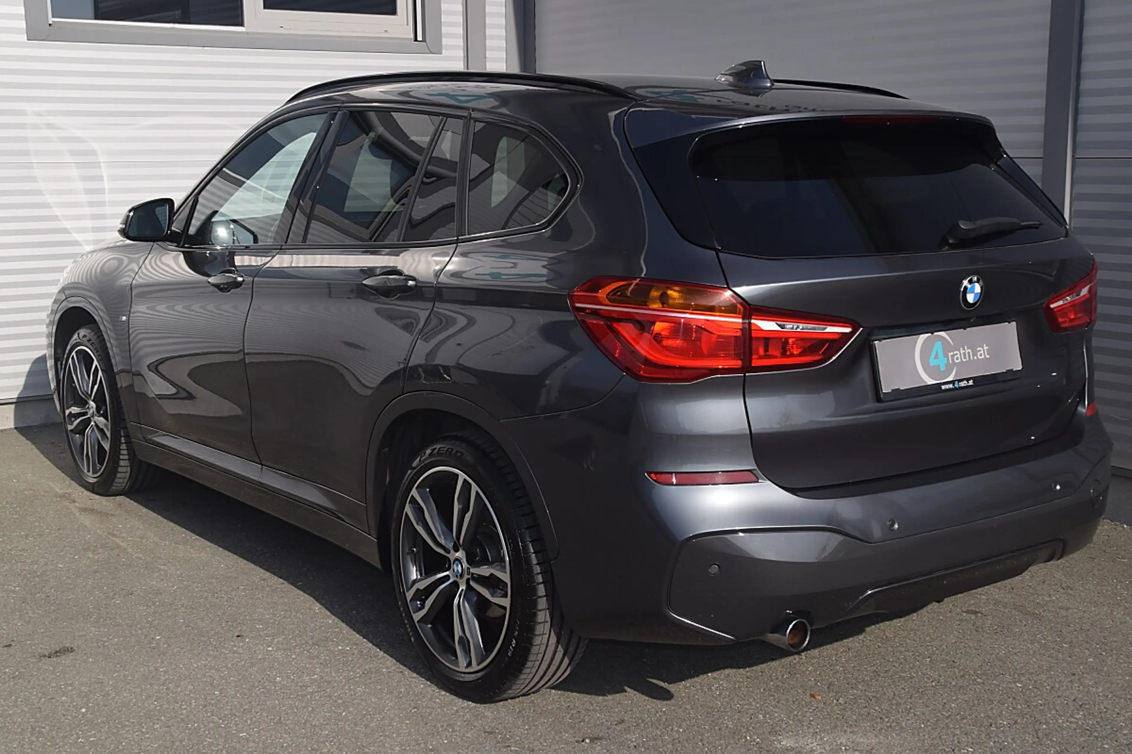 BMW X1 xDrive18d M Sport AHK/HEAD-UP/NAVI/RFK — photo 4