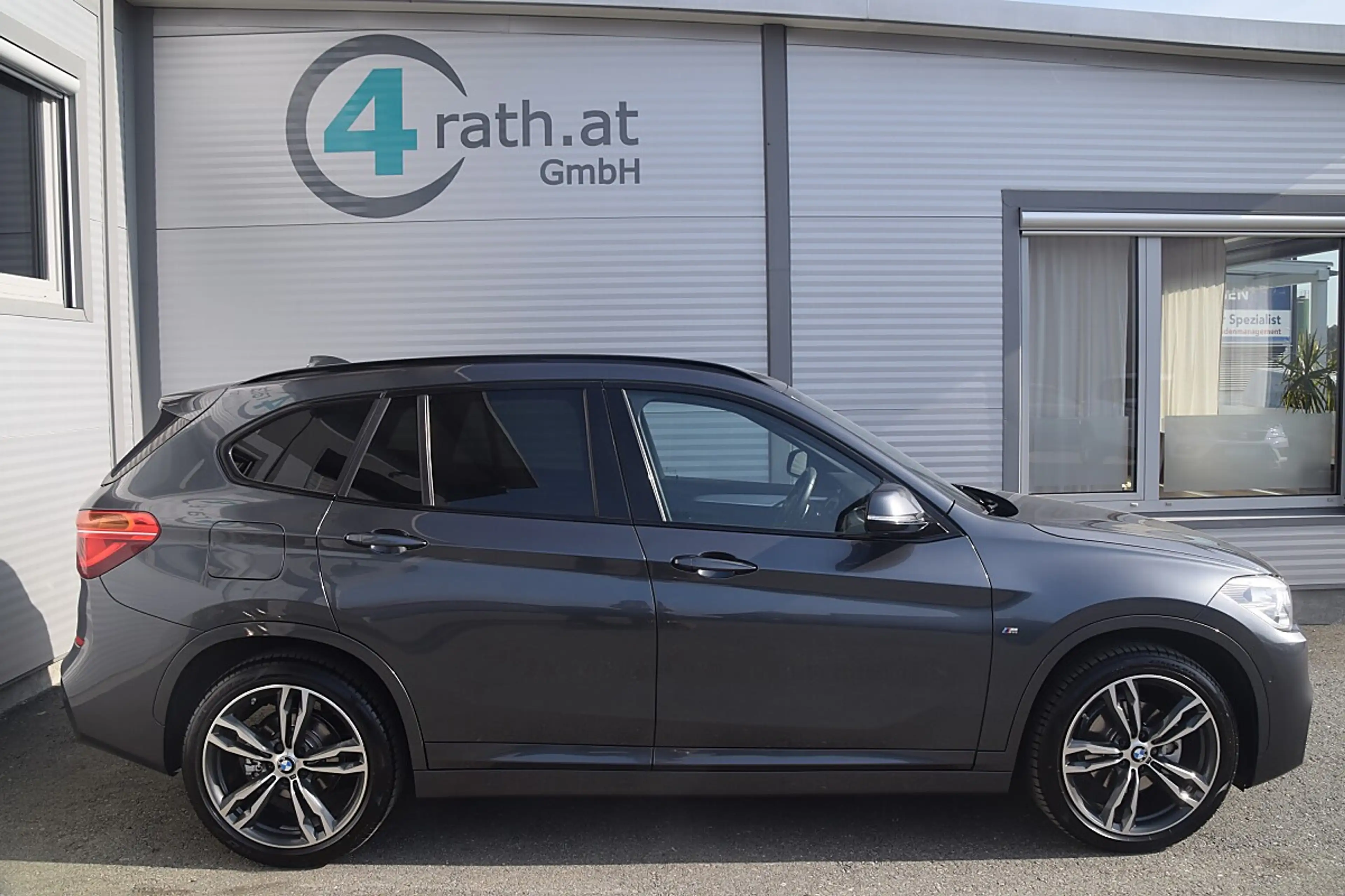 BMW X1 xDrive18d M Sport AHK/HEAD-UP/NAVI/RFK — photo 6