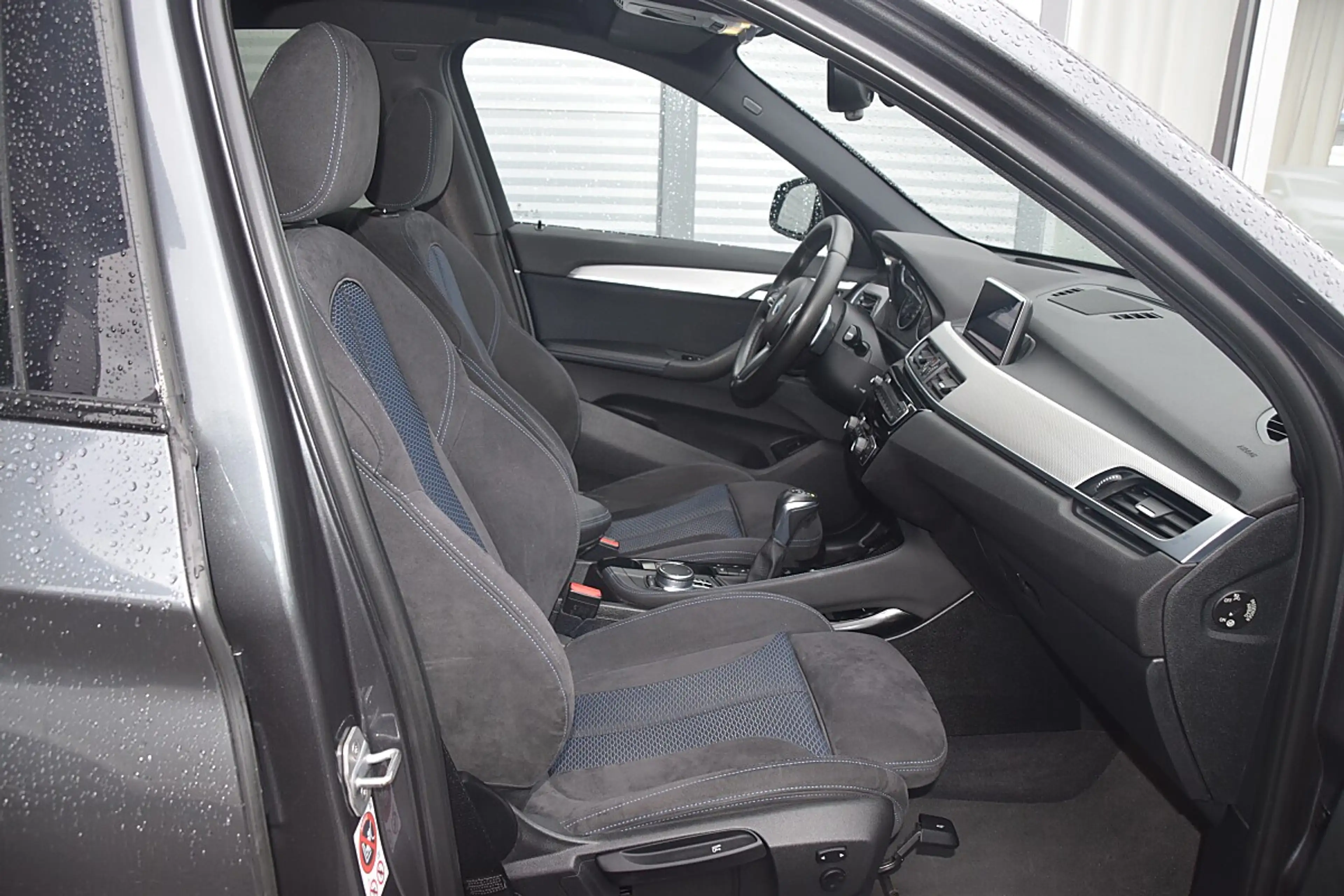 BMW X1 xDrive18d M Sport AHK/HEAD-UP/NAVI/RFK — photo 15