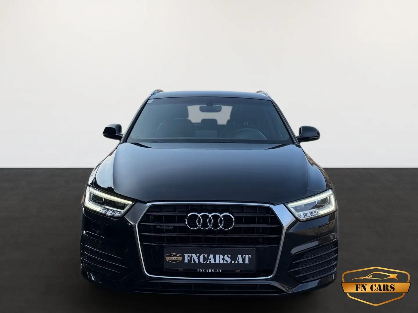 Audi Q3 2,0 TDI quattro S- Line S-tronic Noir - 2
