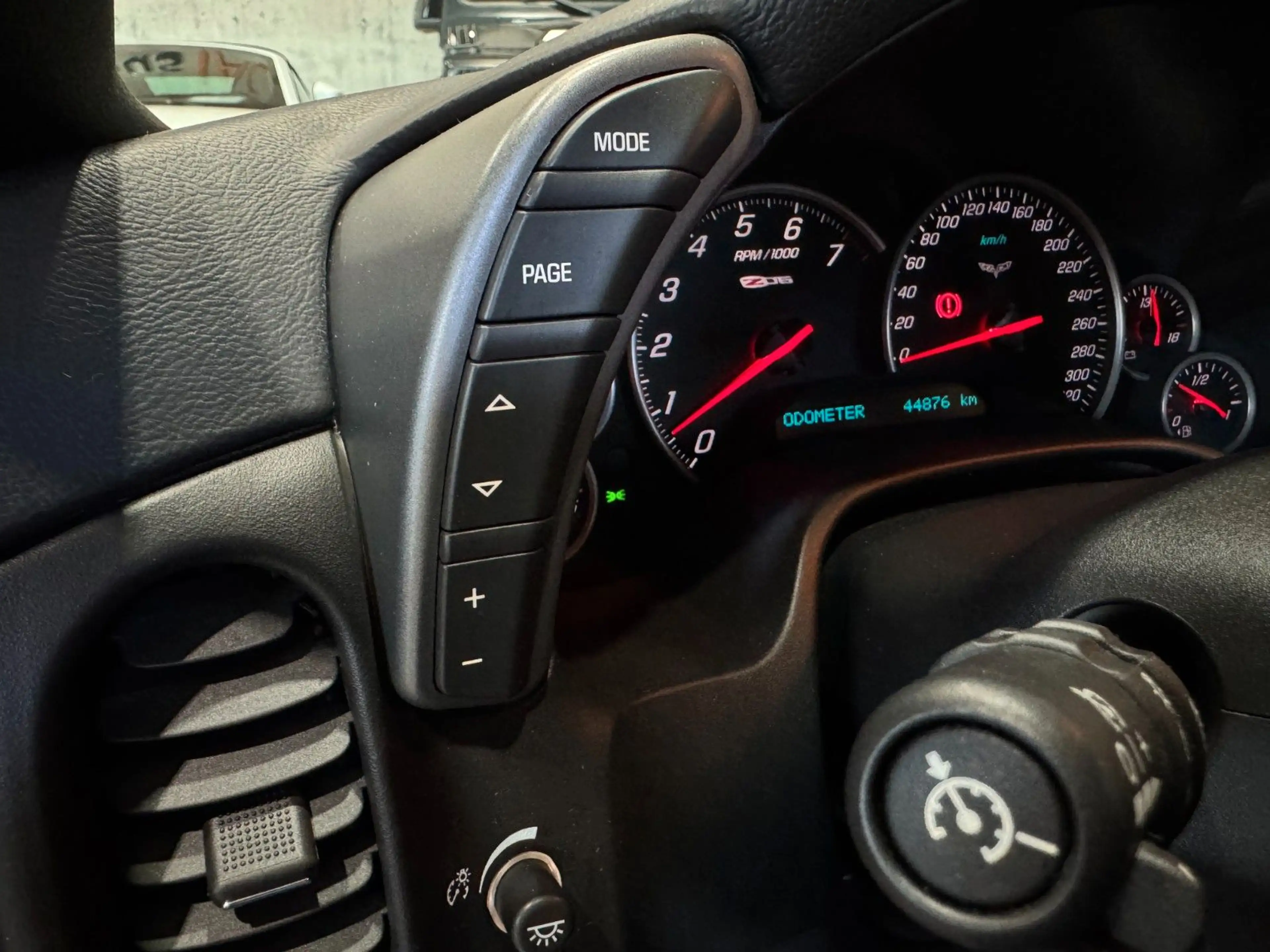 Corvette Z06 /V8/Coupé/HUD/SHZ/NAVI/VERBREITET/TITAN VENT — photo 12