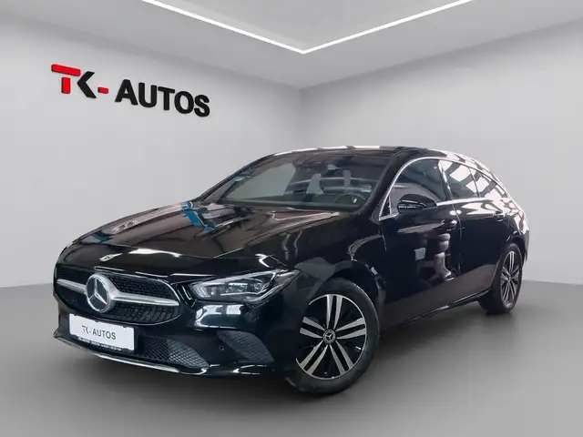 Mercedes-Benz CLA 200 Progressive,1.Hand,Navi,LED,Tempo,AHK