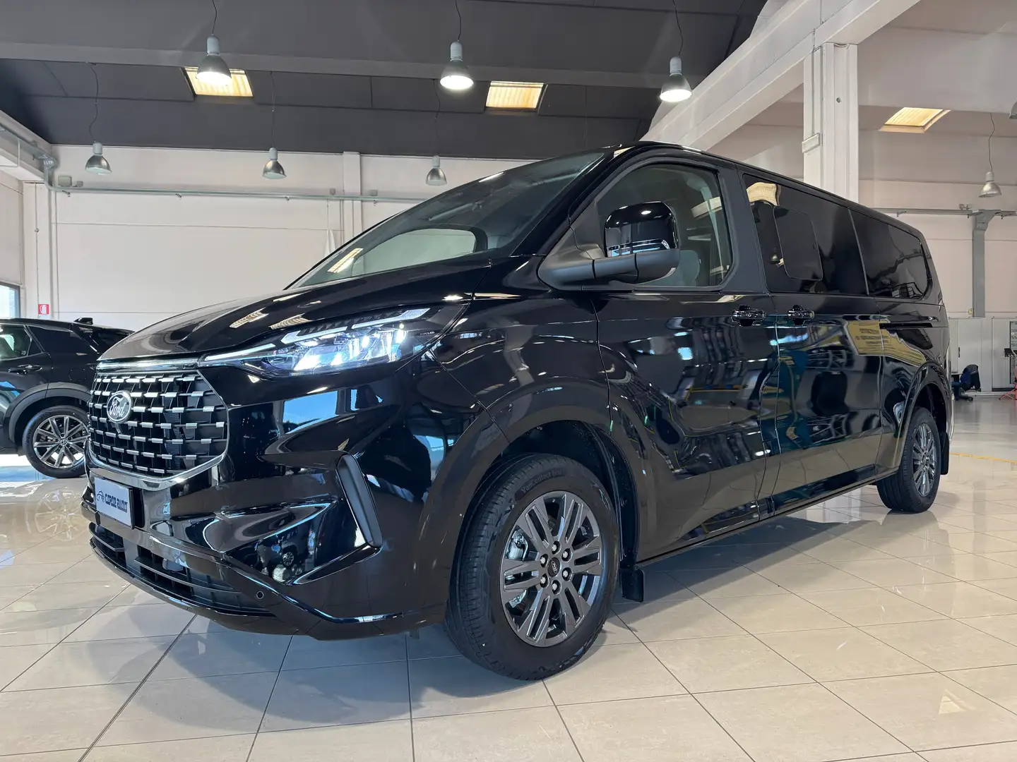 Ford Tourneo Custom 320 2.0 EcoBlue 150CV PL Titanium 9 POSTI KM ZERO Noir - 1