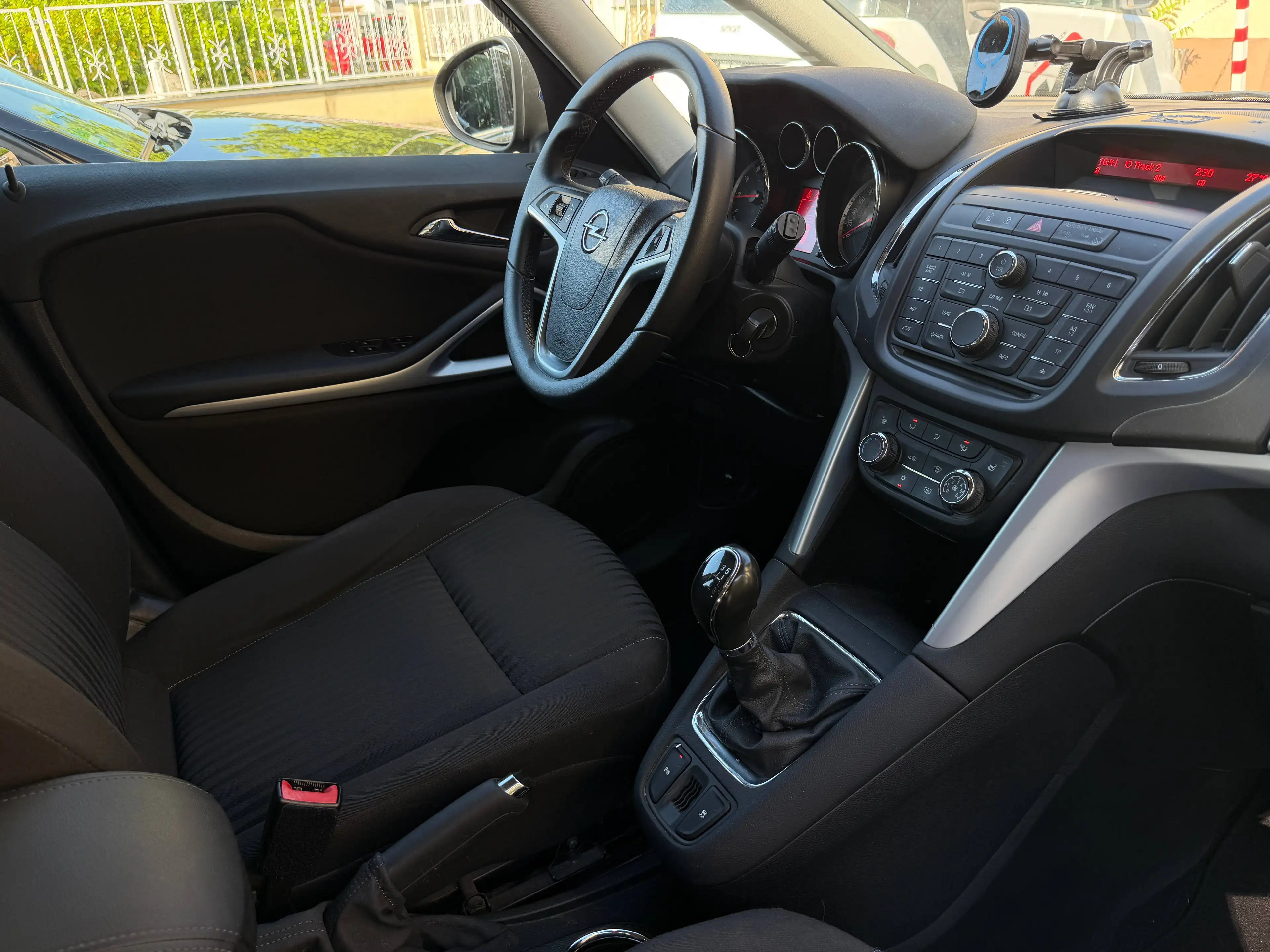 Opel Zafira Tourer Zafira Tourer 1.4 Turbo Edition PDC 1.Hd — photo 11