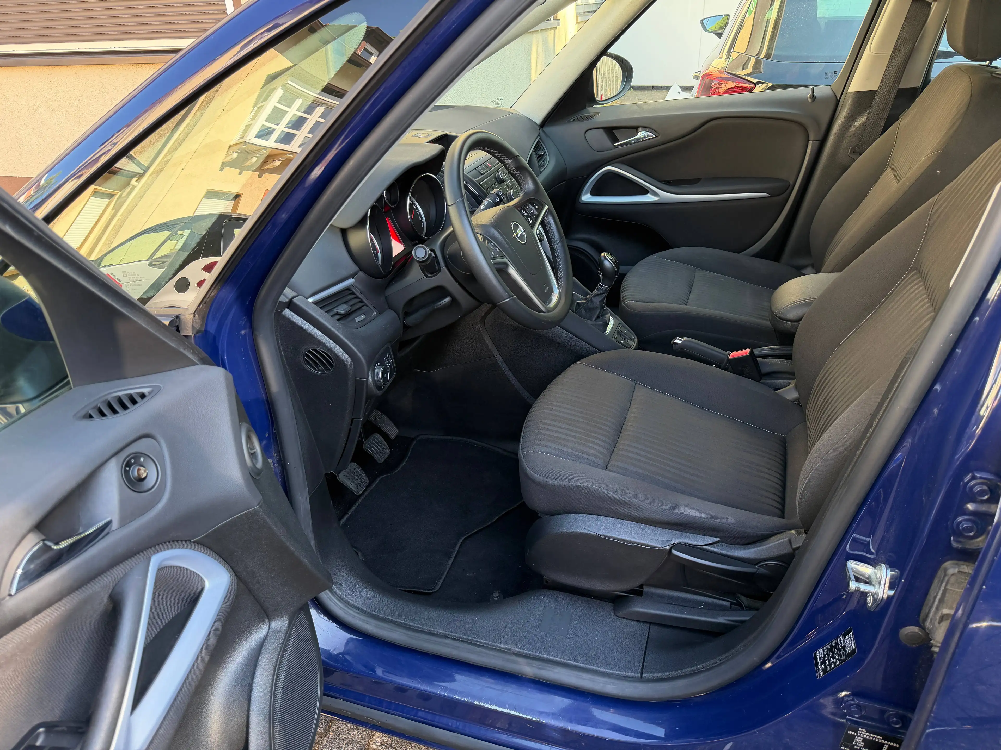 Opel Zafira Tourer Zafira Tourer 1.4 Turbo Edition PDC 1.Hd — photo 12