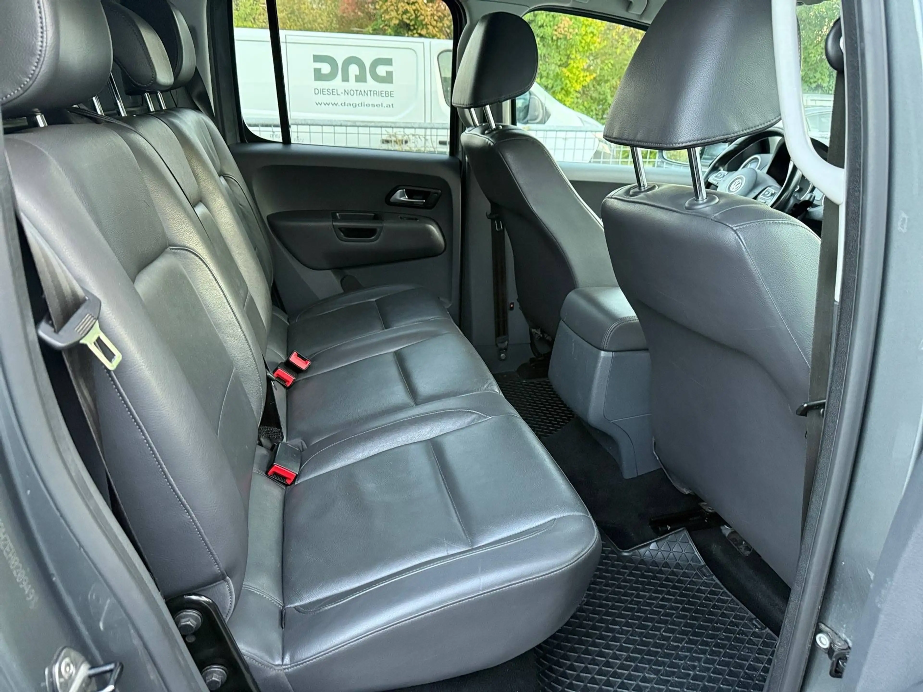 Volkswagen Amarok Highline DoubleCab 4Motion — photo 13