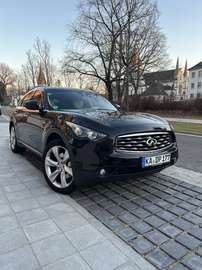 FX30d AWD Aut. S Premium