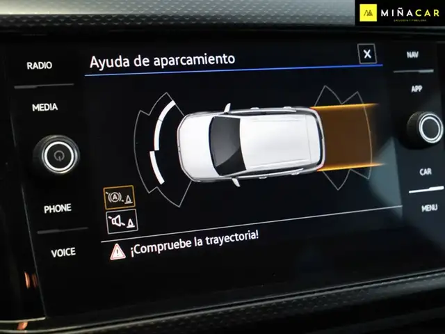 Volkswagen T-Cross view 11