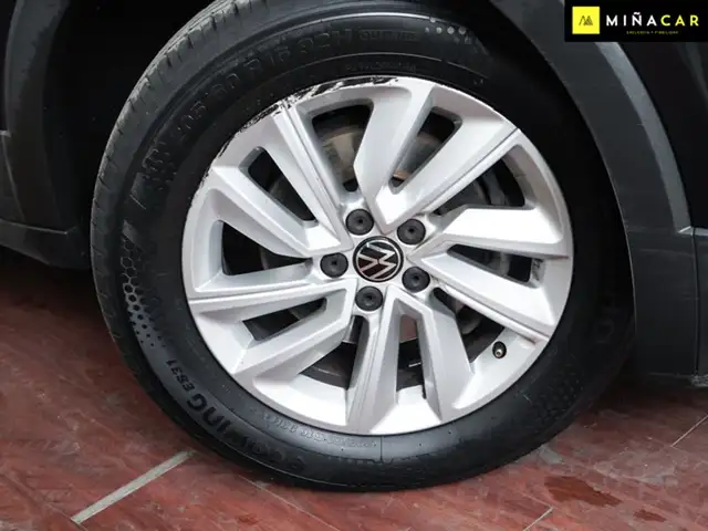 Volkswagen T-Cross view 24