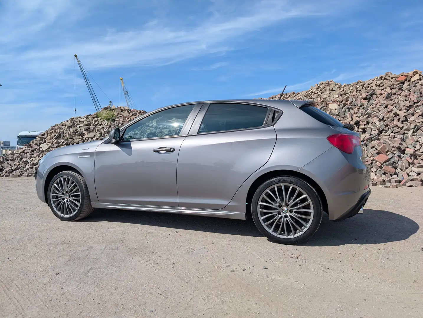 Alfa Romeo Giulietta Giulietta 1.4 Turbo MultiAir Grijs - 2