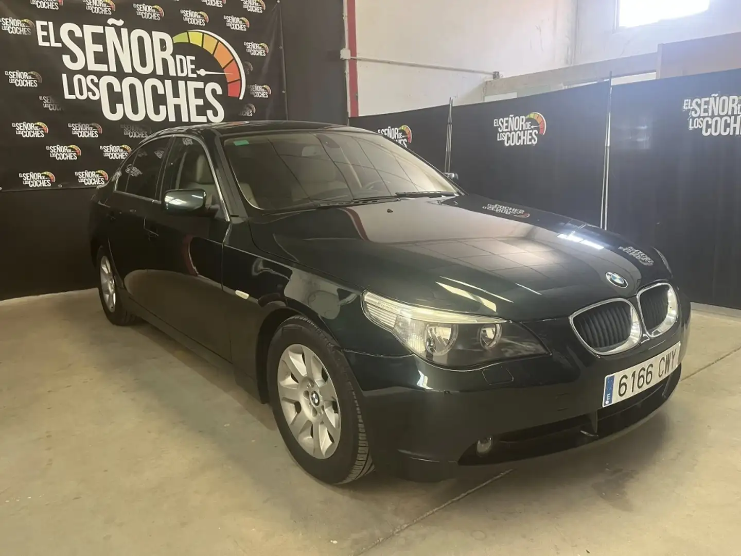 BMW 520 520i Verde - 2