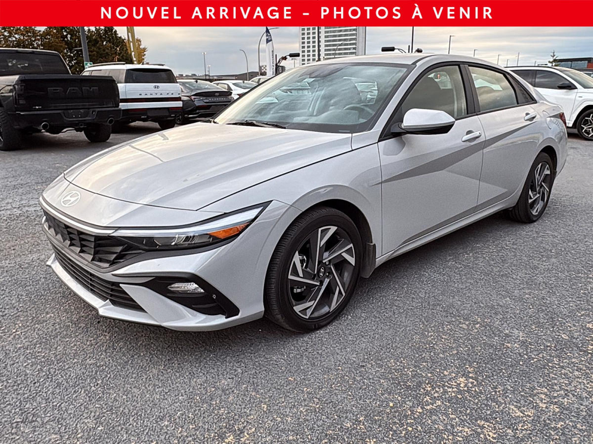 2026 Hyundai Elantra Preferred IVT avec ensemble technologie
