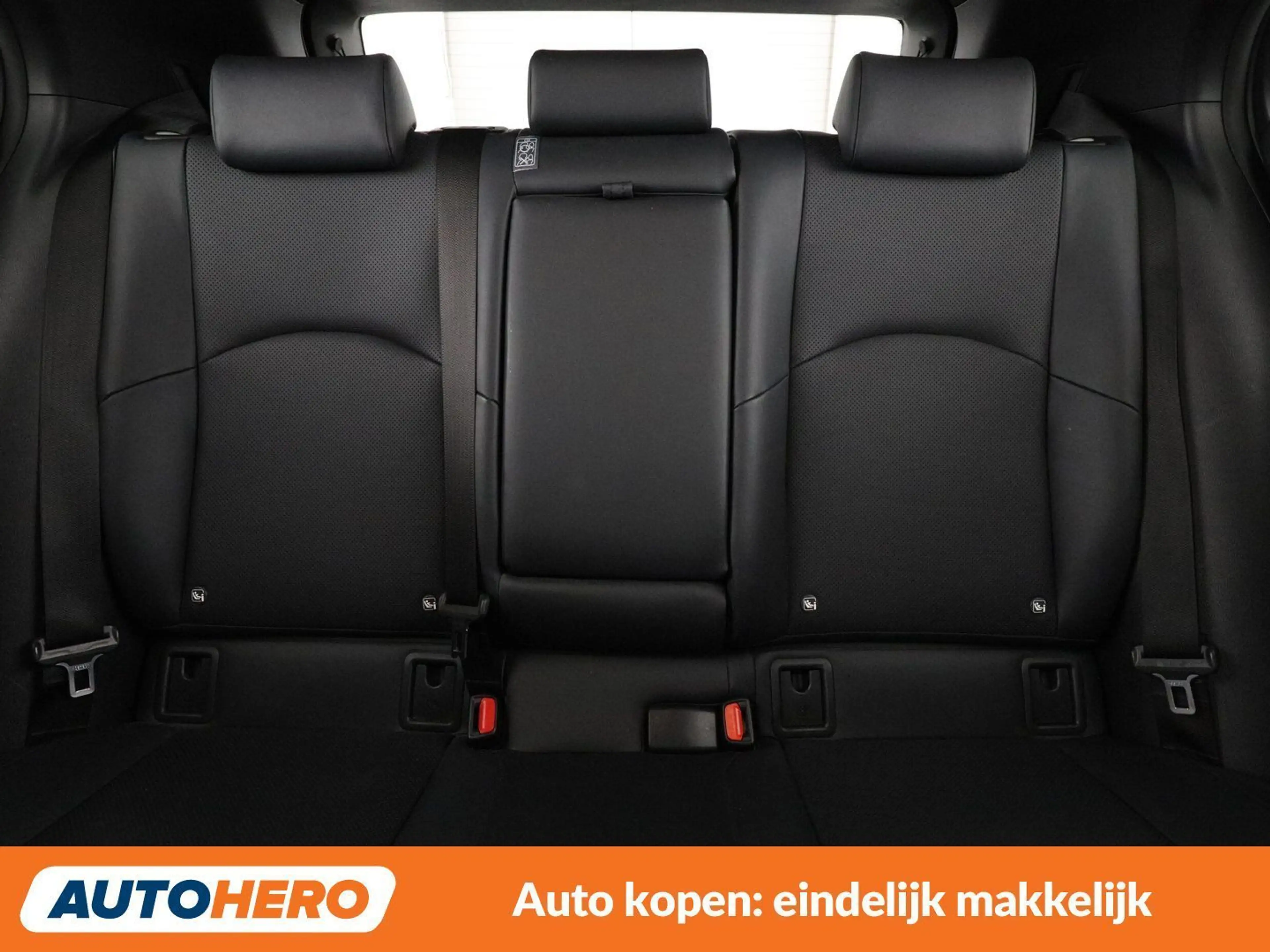 Lexus UX 250h UX 250h Luxe — photo 13