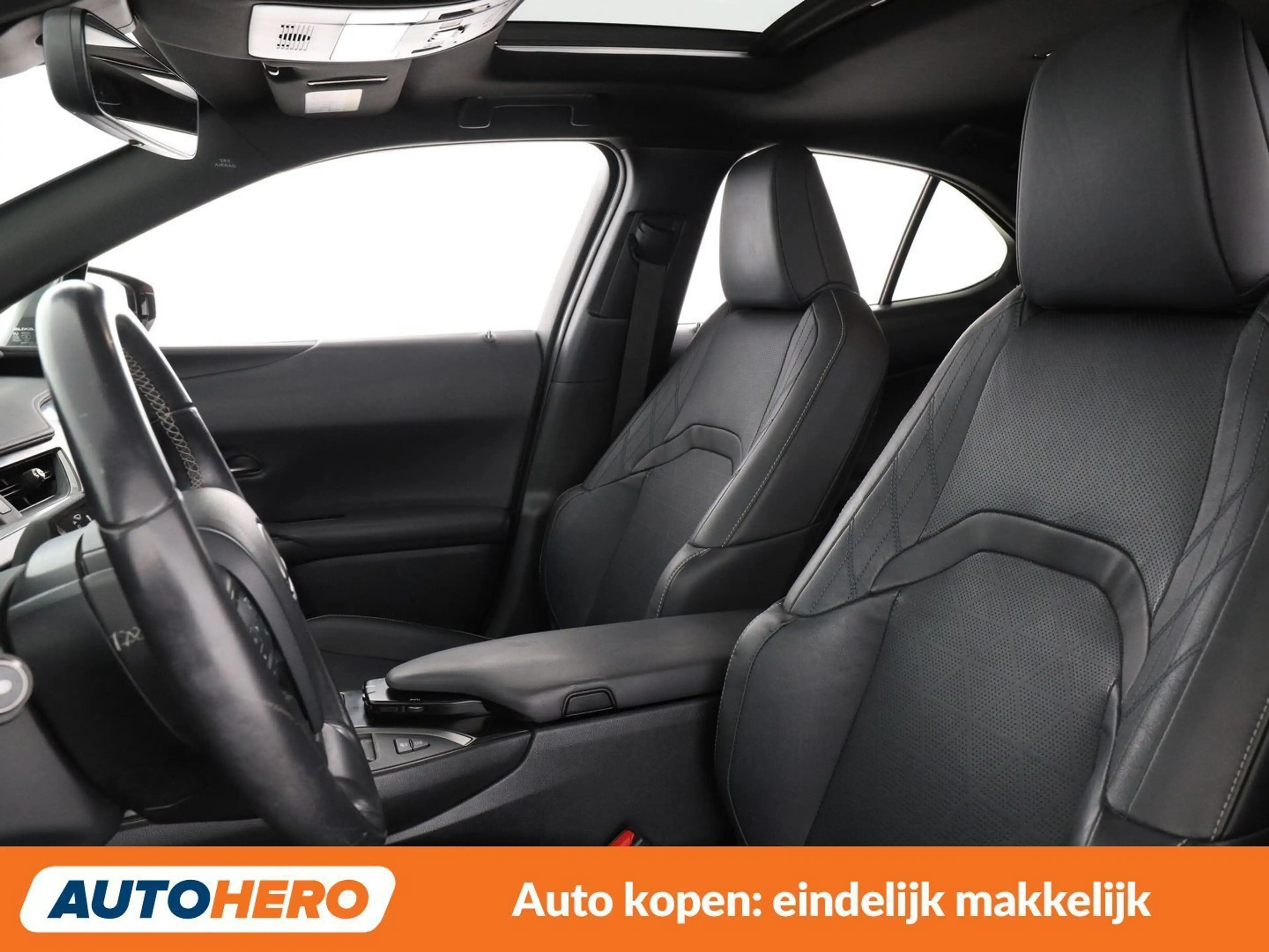 Lexus UX 250h UX 250h Luxe — photo 10