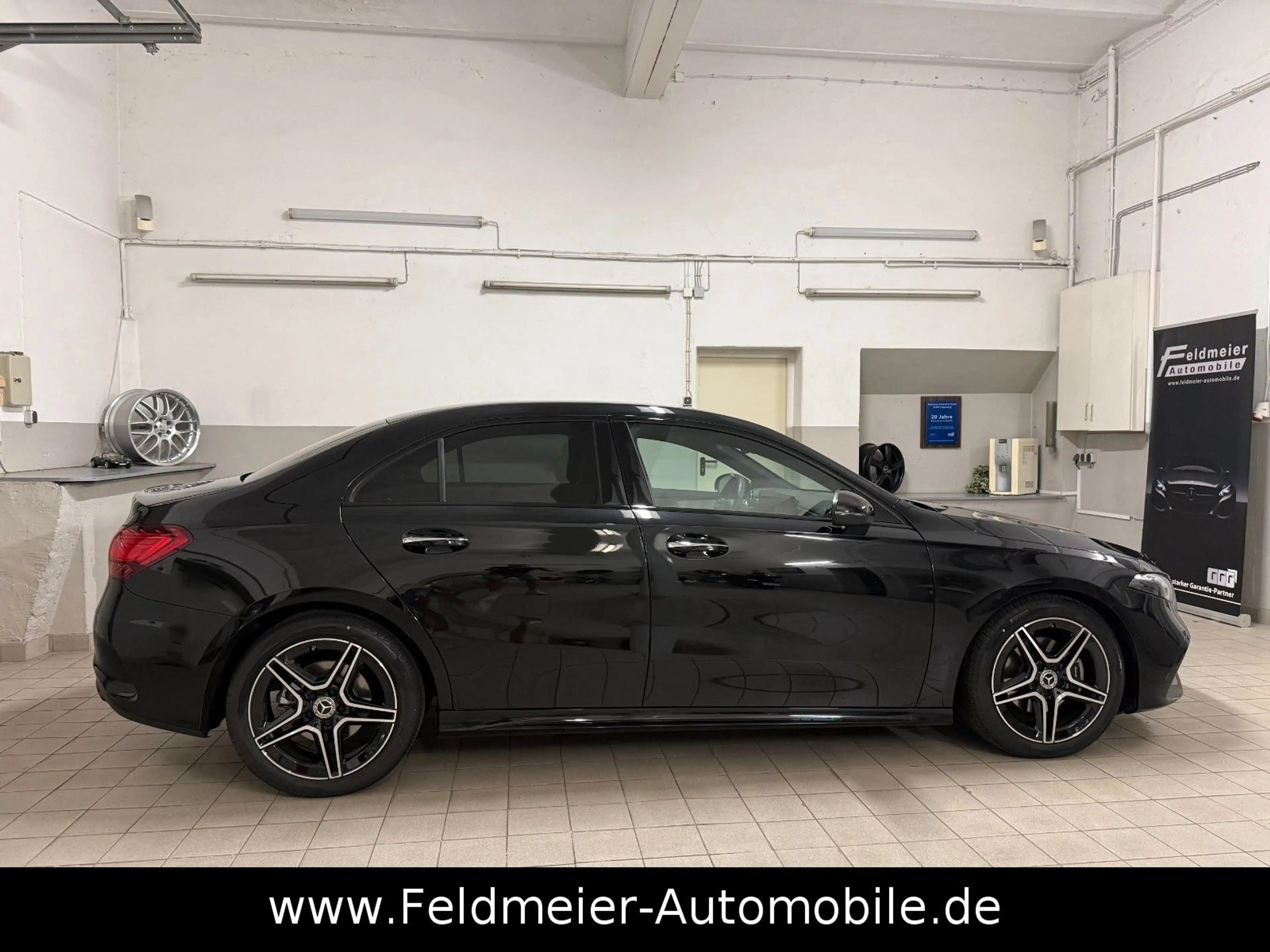 Mercedes-Benz A 200 AMG*Limo*Edition*Night*STHZ*AHK*Distr*Totw — photo 3