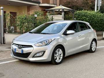 5p 1.6 Comfort 120cv UNICOPROPRIETARIO NEOPATENTAT