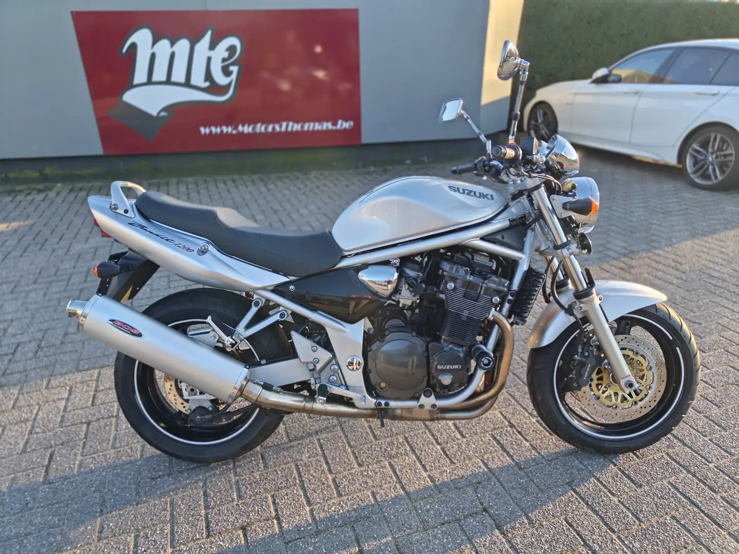 Suzuki GSF 1200 N Plateado - 2