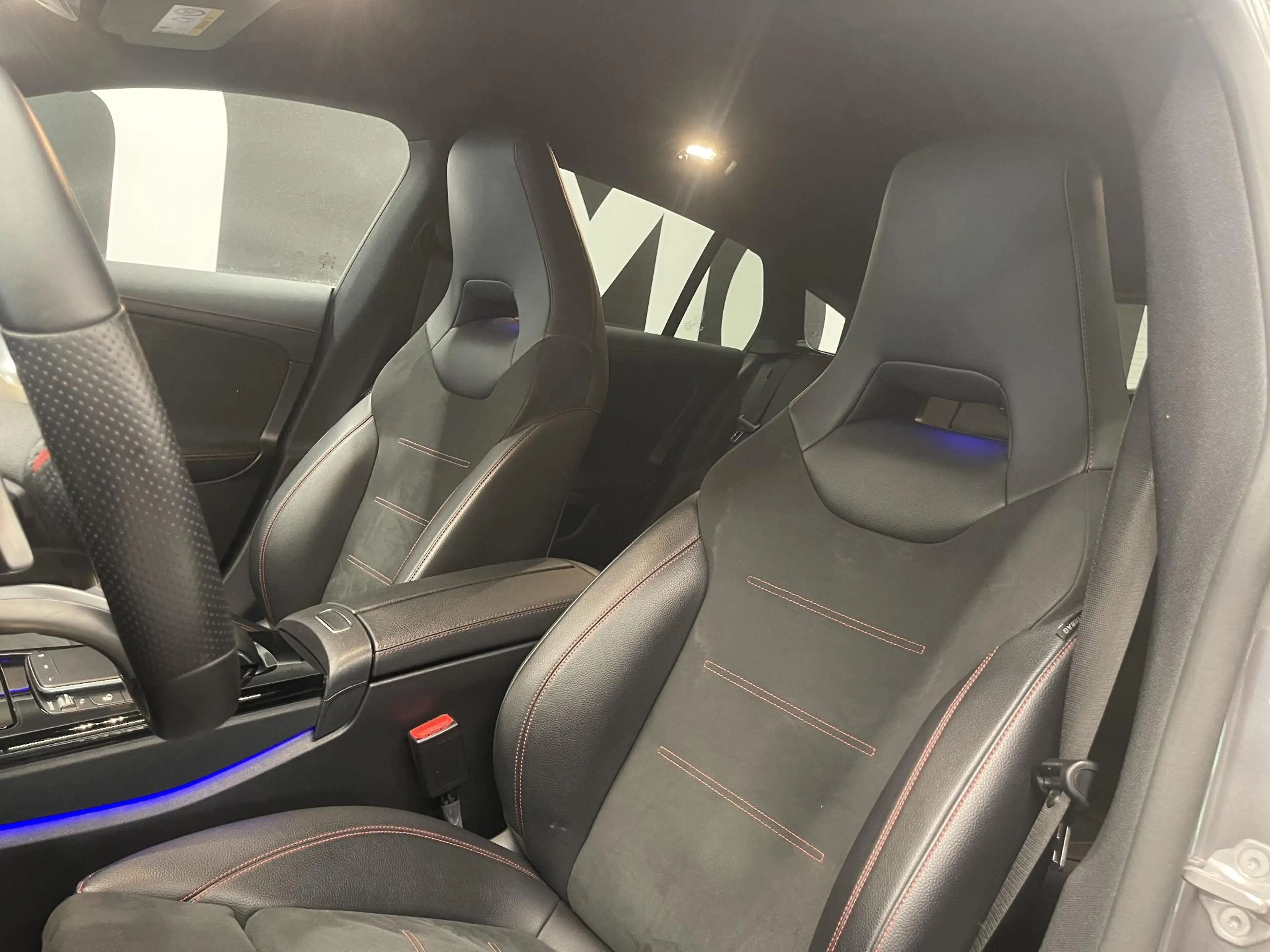 Mercedes-Benz CLA 180 180d AMG LINE Shooting Brake + CARPLAY + LED + KEY — photo 10