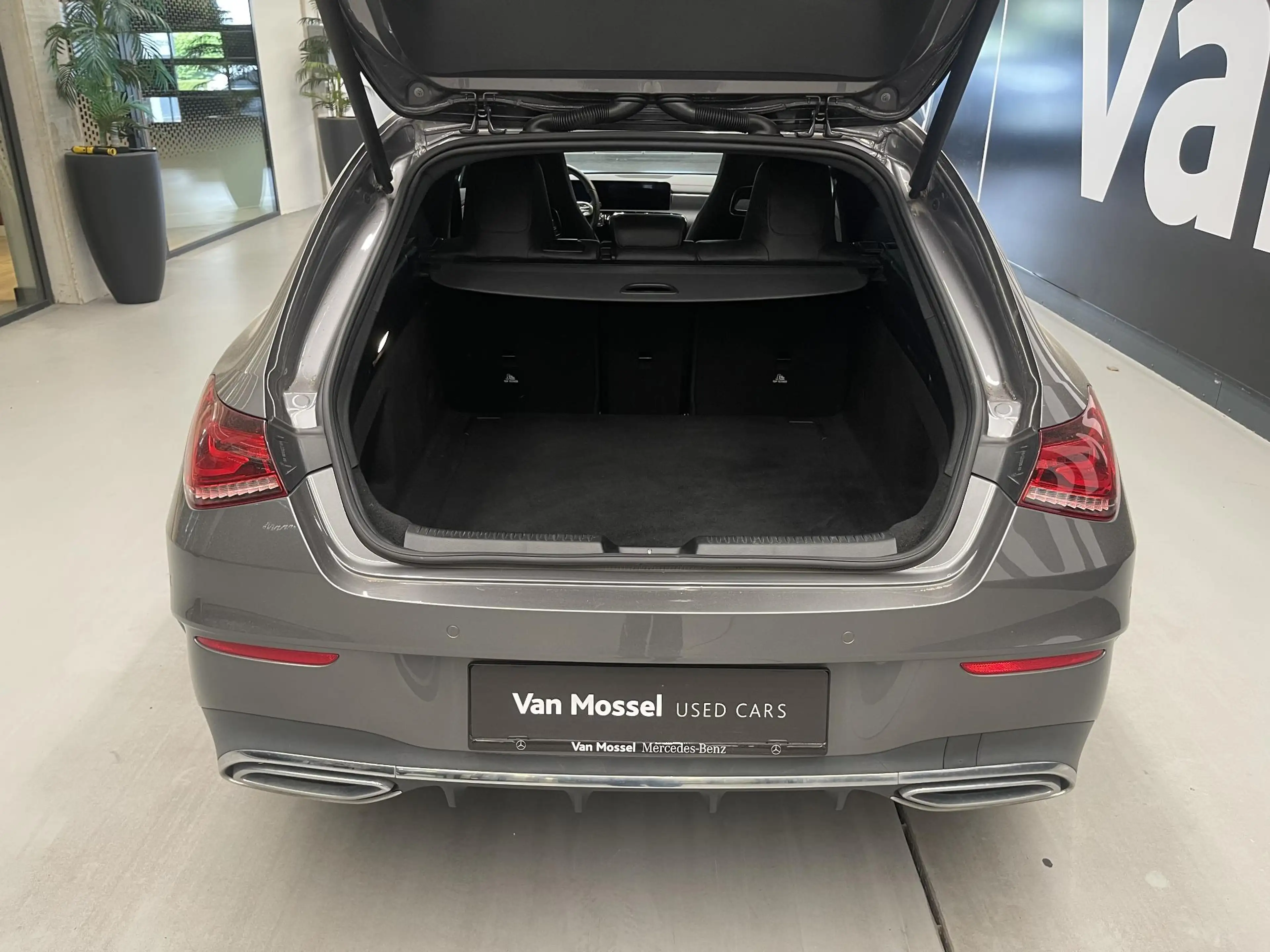 Mercedes-Benz CLA 180 180d AMG LINE Shooting Brake + CARPLAY + LED + KEY — photo 5