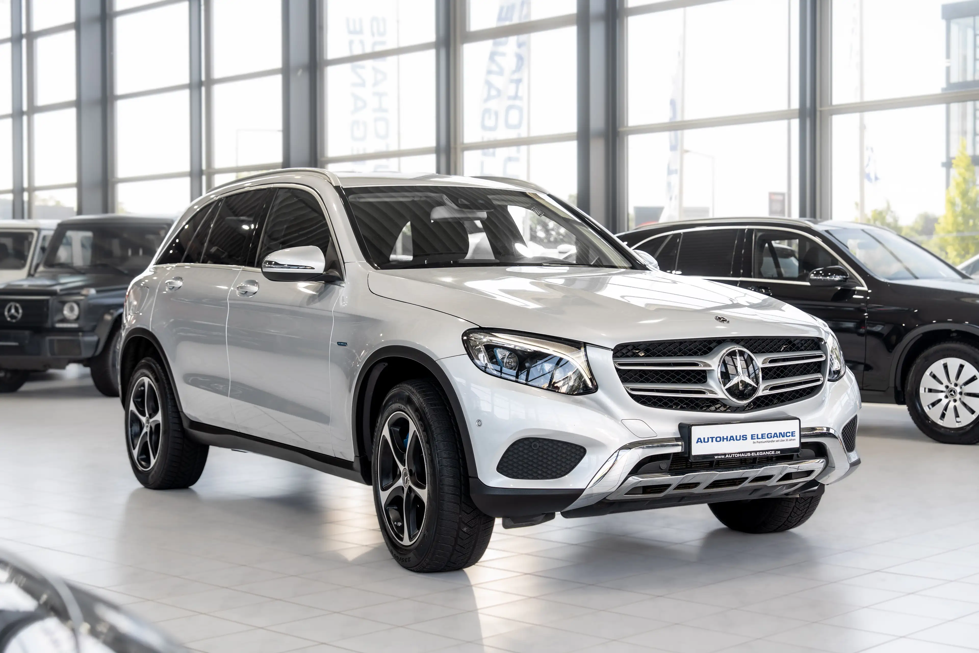 Mercedes-Benz GLC 350 e 4Matic*KOMFORT-PAKET*LED*NAVI*KAMERA* — photo 2