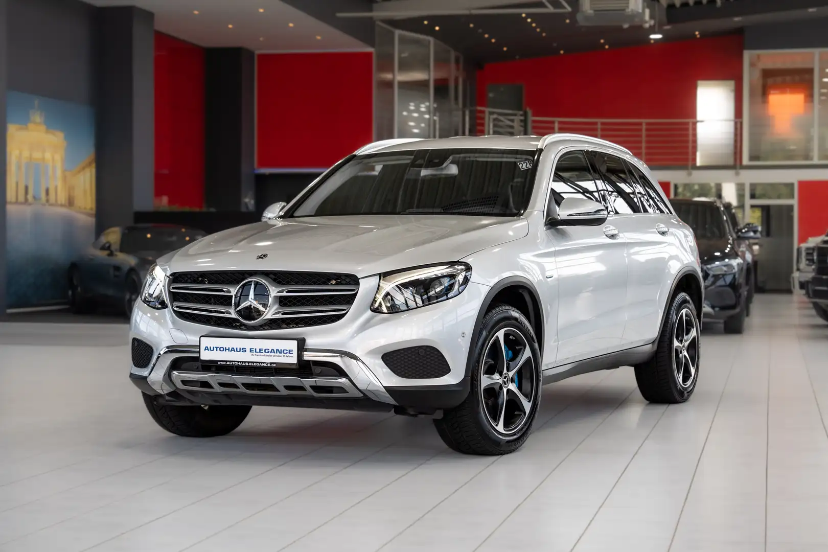 Mercedes-Benz GLC 350 e 4Matic*KOMFORT-PAKET*LED*NAVI*KAMERA* Grey - 1