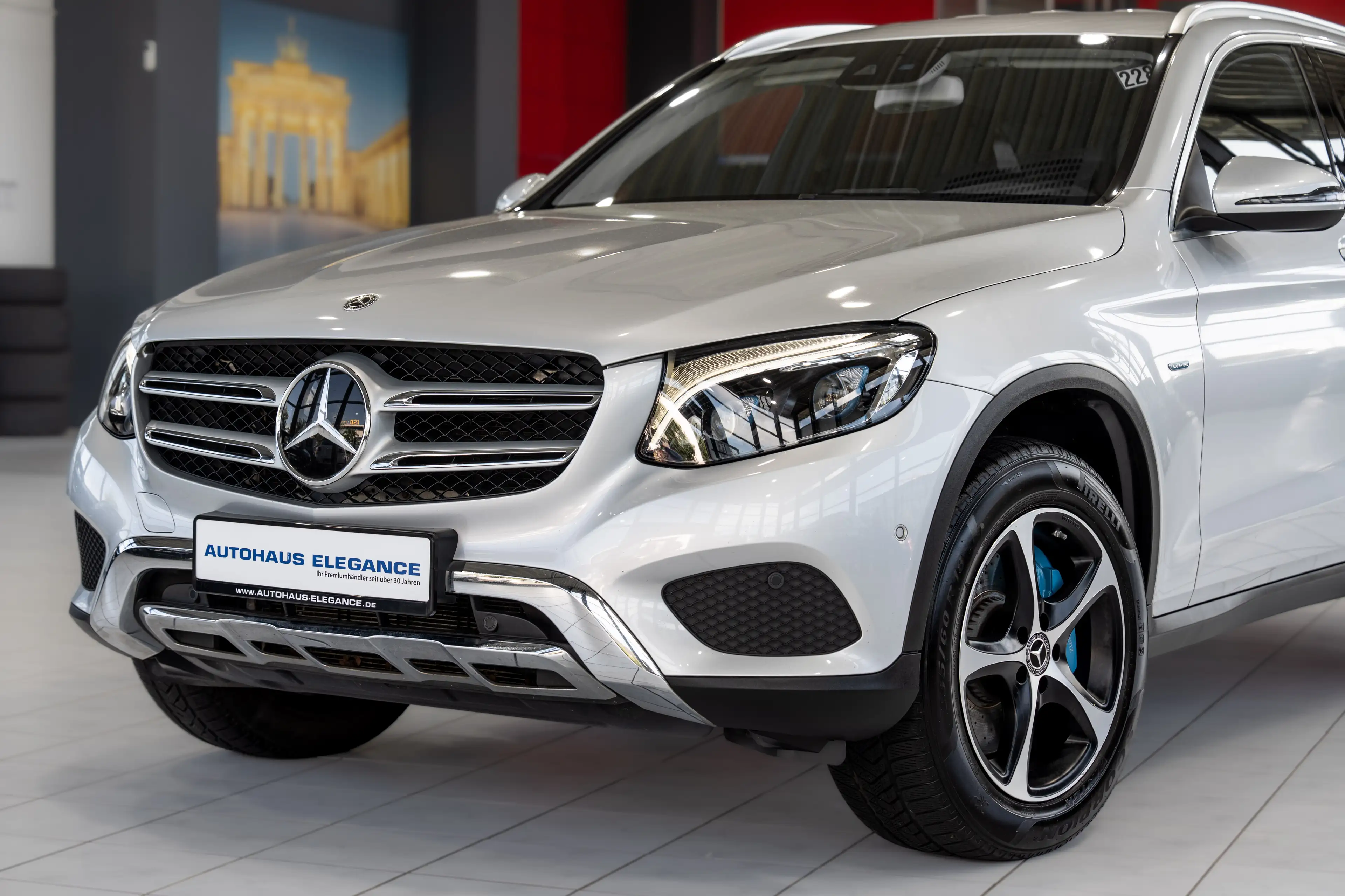 Mercedes-Benz GLC 350 e 4Matic*KOMFORT-PAKET*LED*NAVI*KAMERA* — photo 11