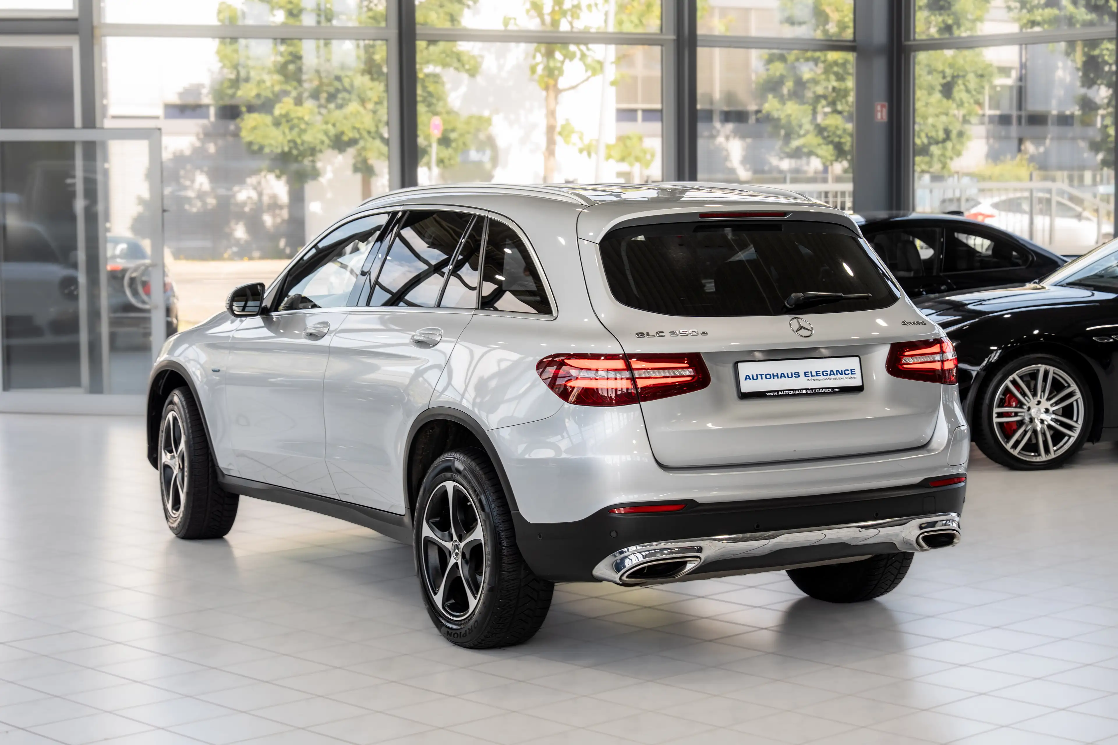 Mercedes-Benz GLC 350 e 4Matic*KOMFORT-PAKET*LED*NAVI*KAMERA* — photo 9