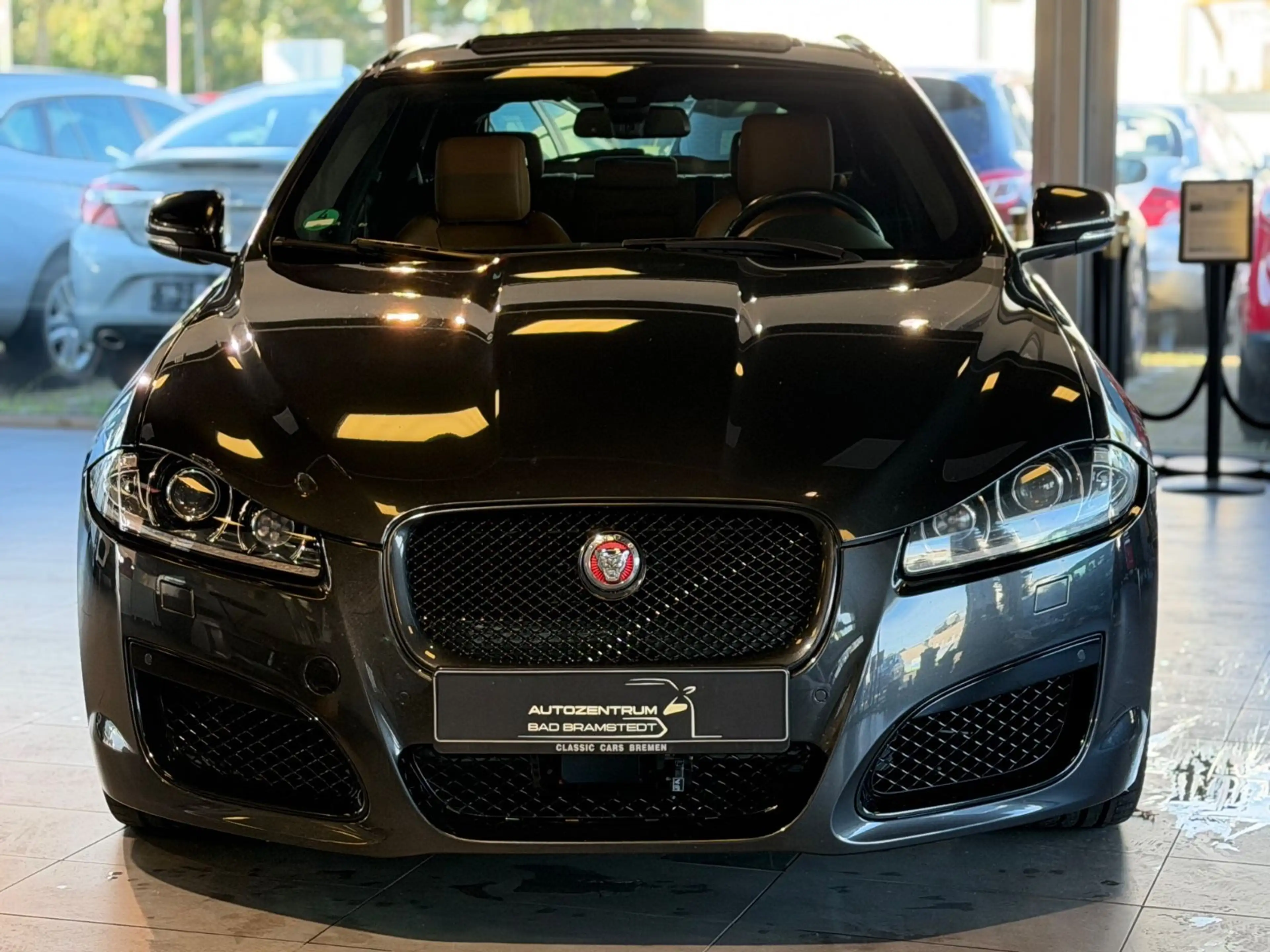 Jaguar XF Sportbrake 3.0 V6 Diesel S |LED|PDC|SHZ|KAMER — photo 2