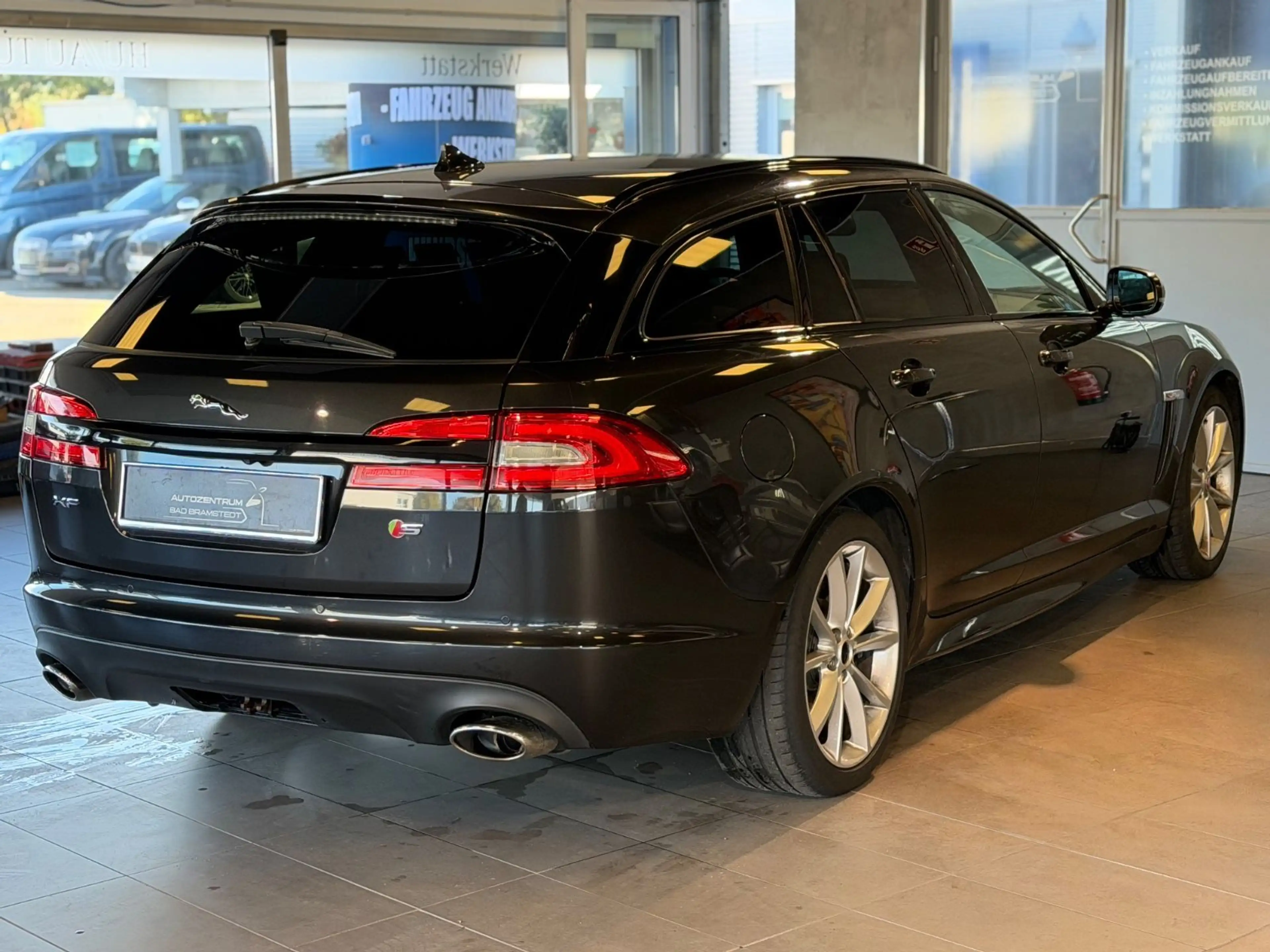Jaguar XF Sportbrake 3.0 V6 Diesel S |LED|PDC|SHZ|KAMER — photo 6