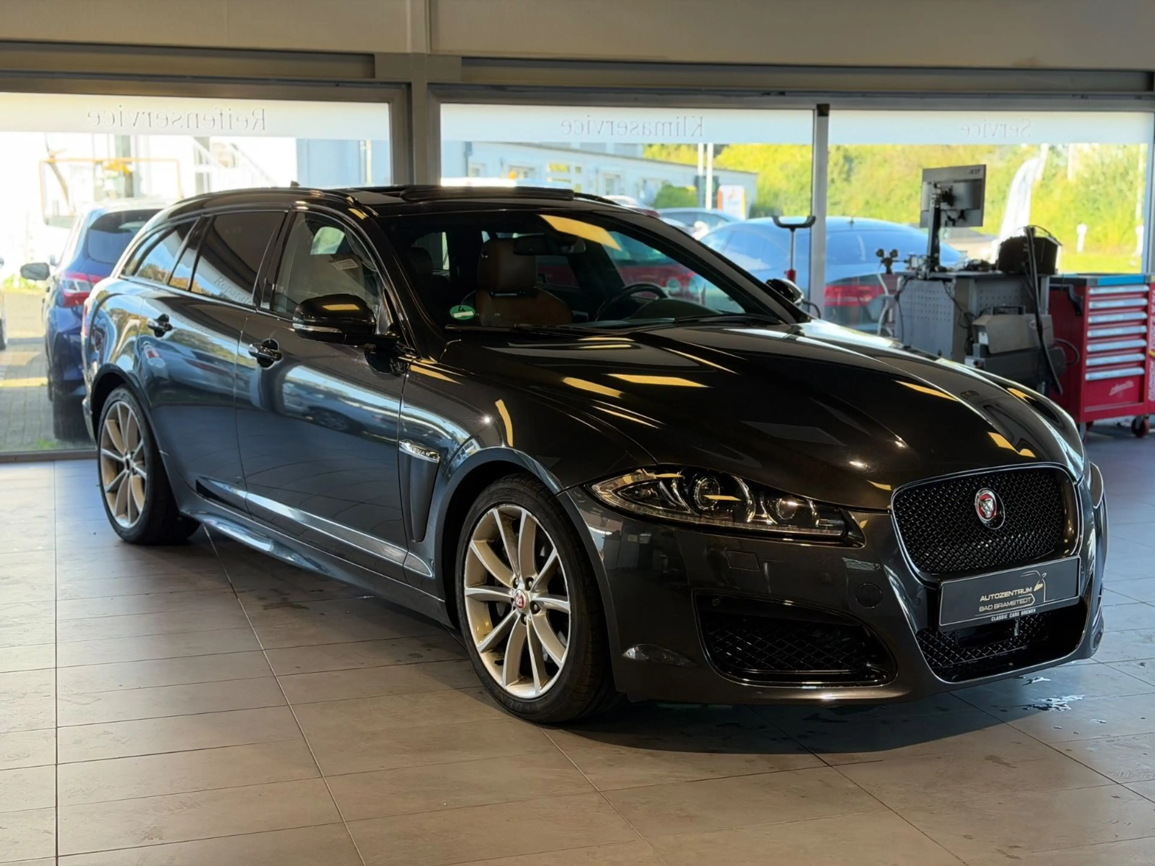 Jaguar XF Sportbrake 3.0 V6 Diesel S |LED|PDC|SHZ|KAMER — photo 9