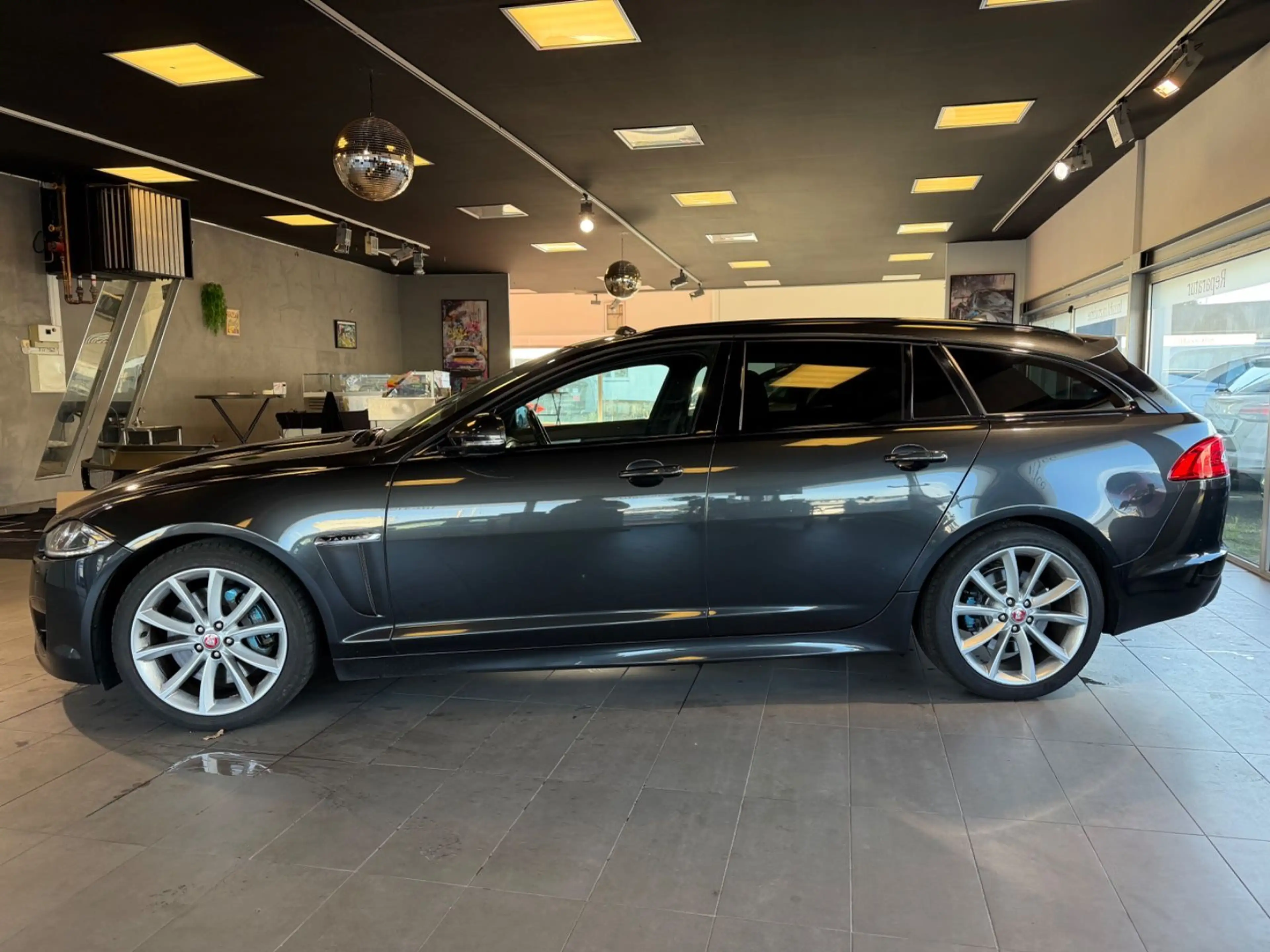 Jaguar XF Sportbrake 3.0 V6 Diesel S |LED|PDC|SHZ|KAMER — photo 3