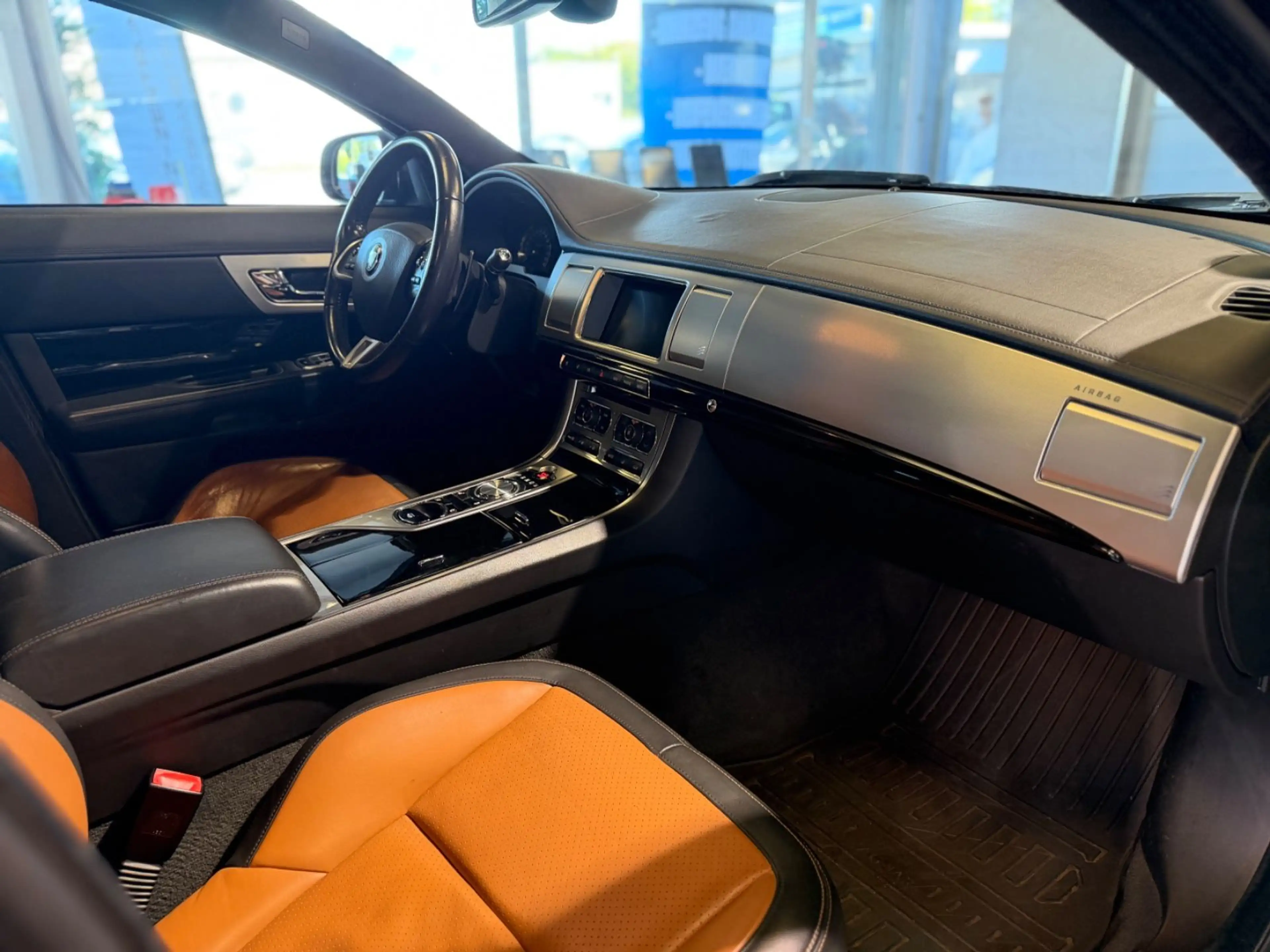 Jaguar XF Sportbrake 3.0 V6 Diesel S |LED|PDC|SHZ|KAMER — photo 13